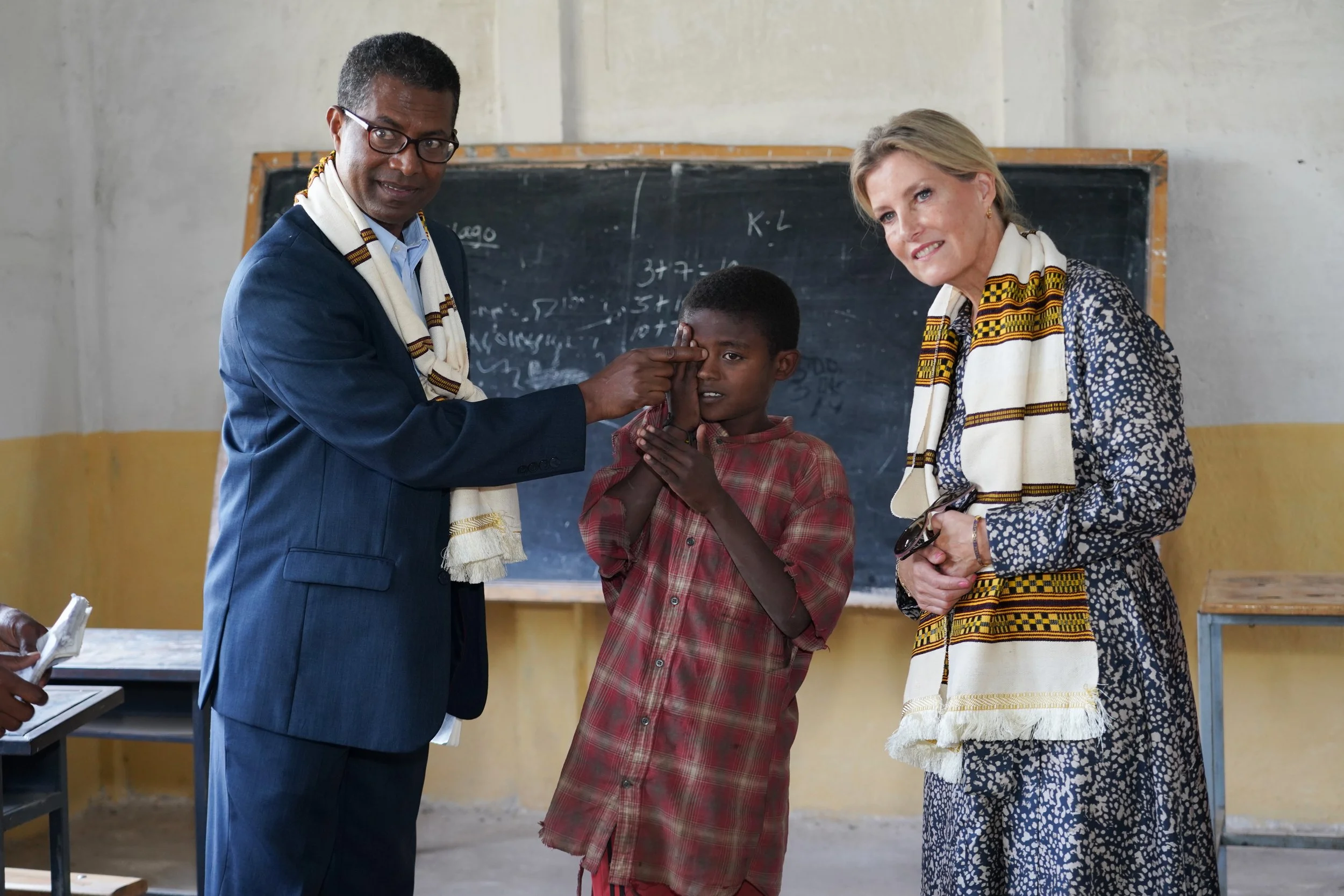 In celebration of #WorldSightDay, Her Royal Highness The Duchess of Edinburgh,
was in Ethiopia to help raise awareness of trachoma and the work being done to
eliminate this painful and blinding disease by 2030.