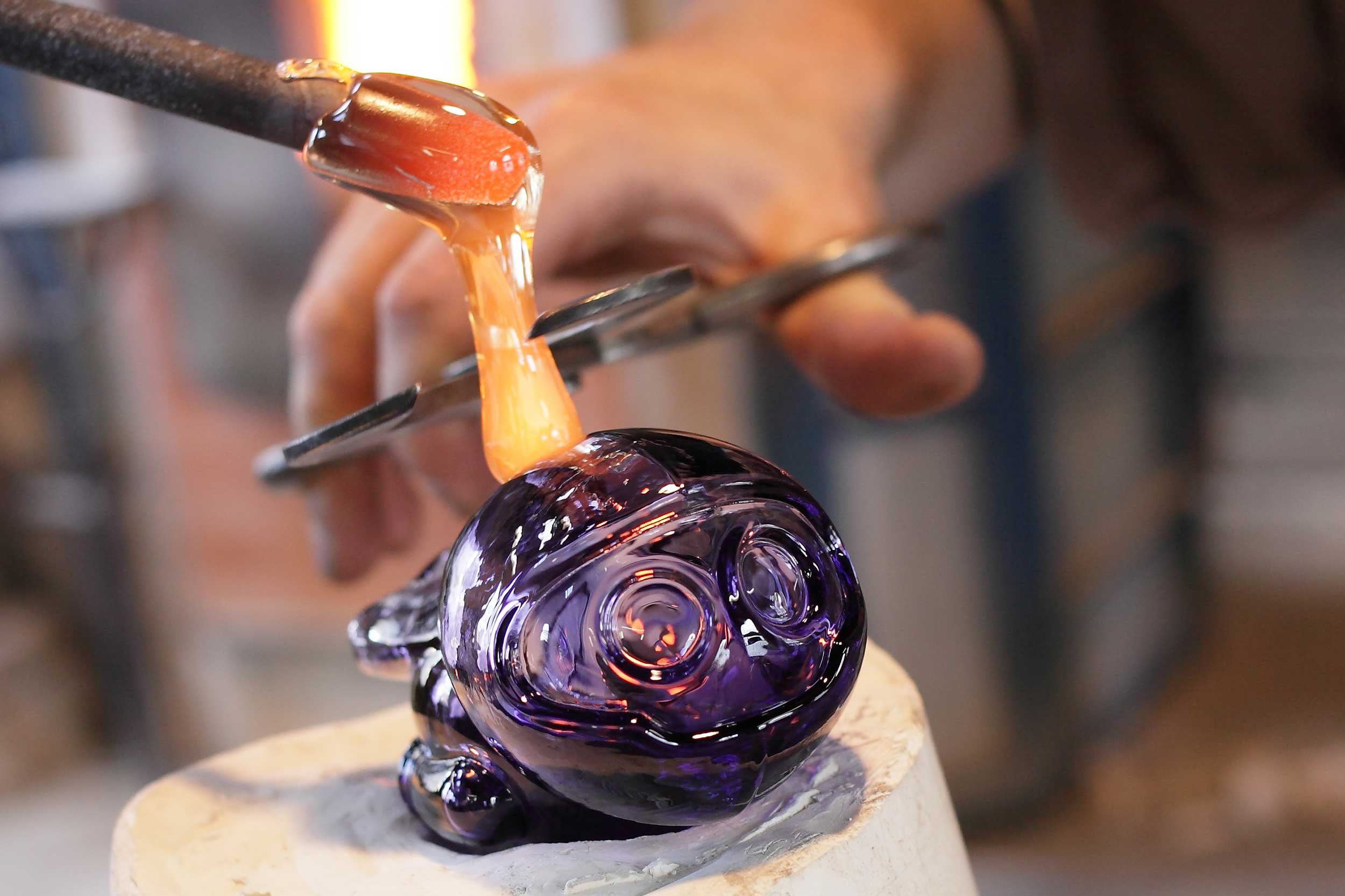 making of the blown glass ornament