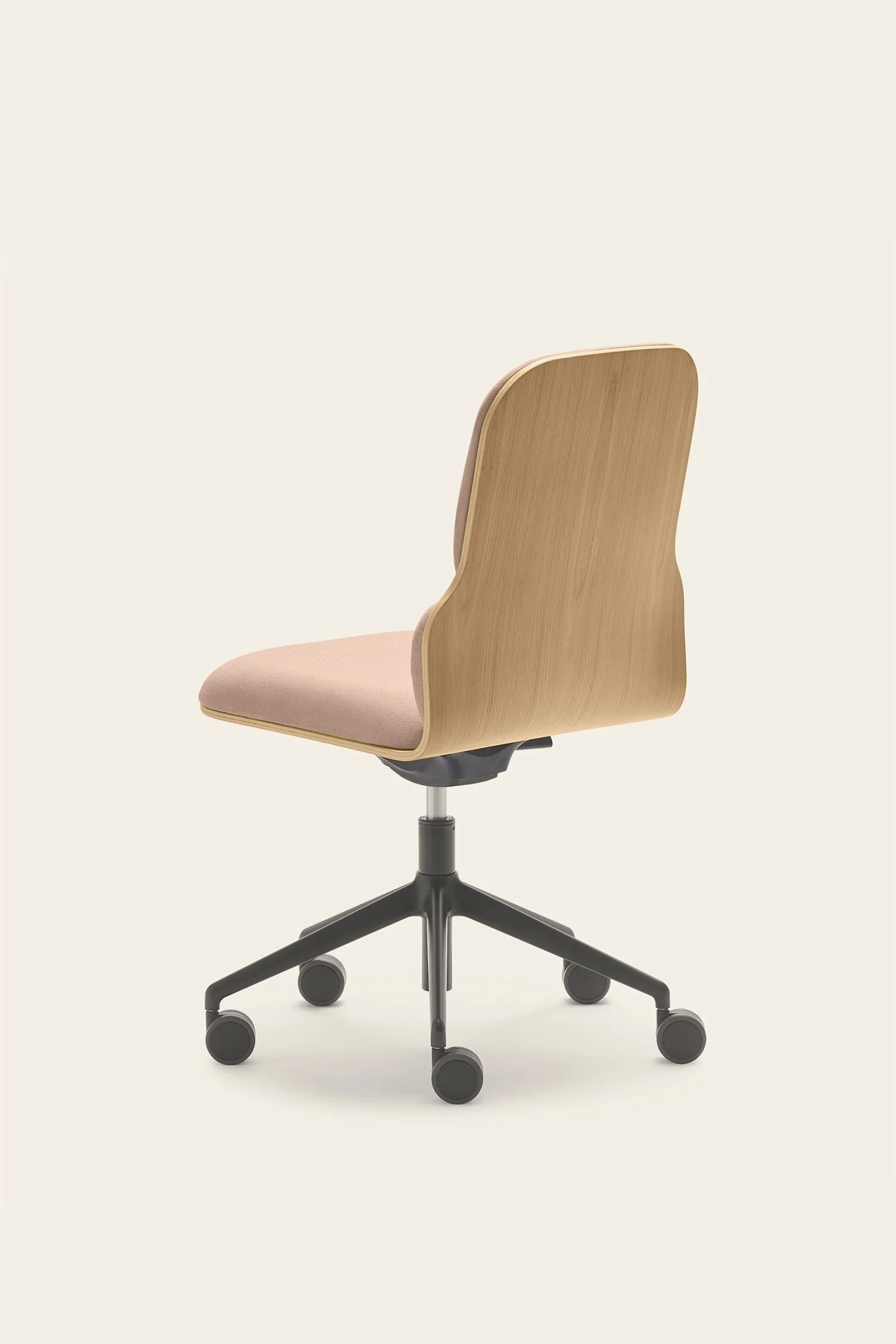 Back view of the Bero office chair