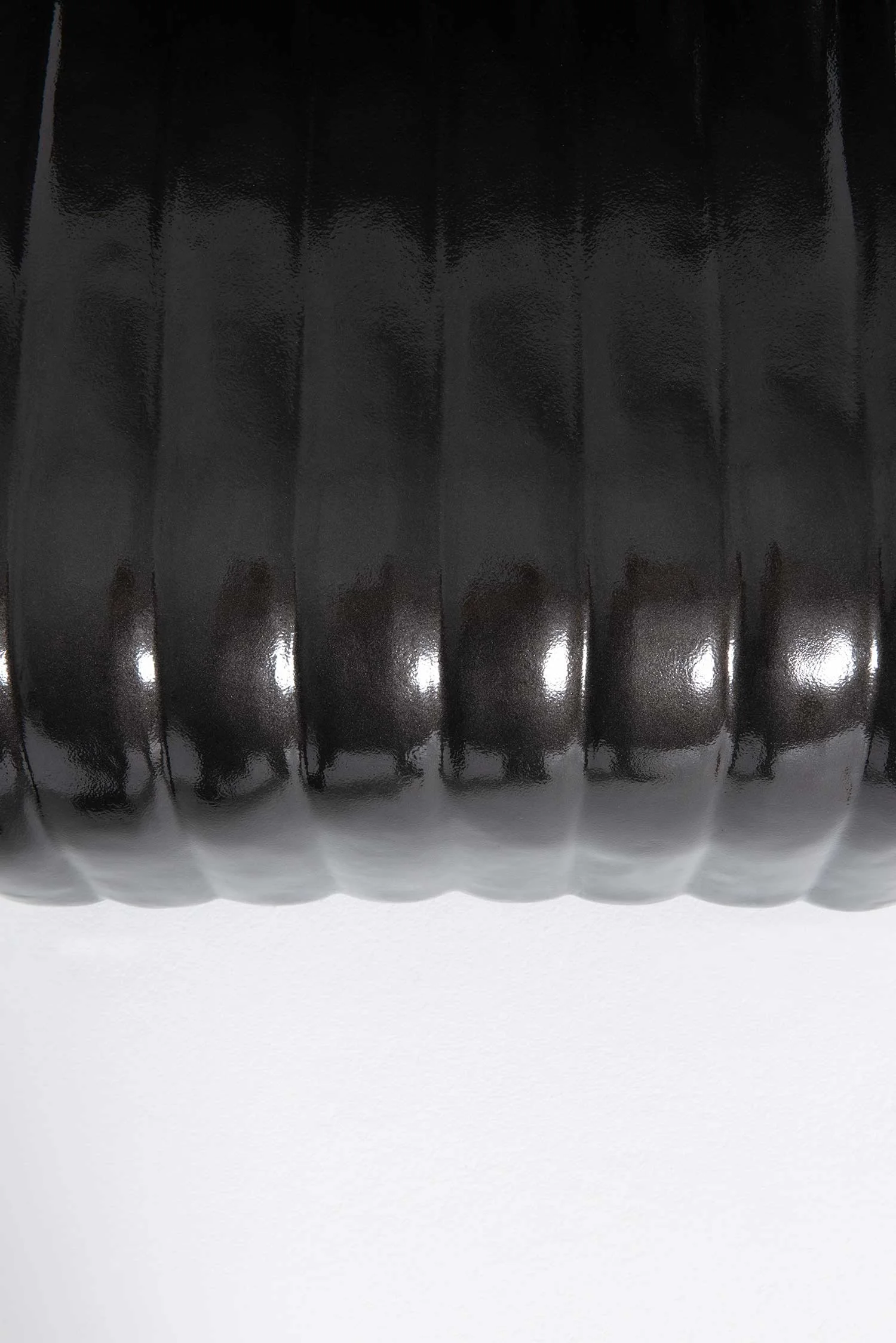 Details of the hammered steel ribs
