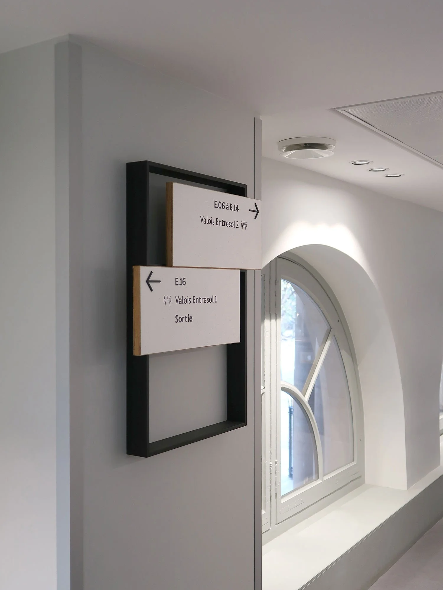 Wall directional signage