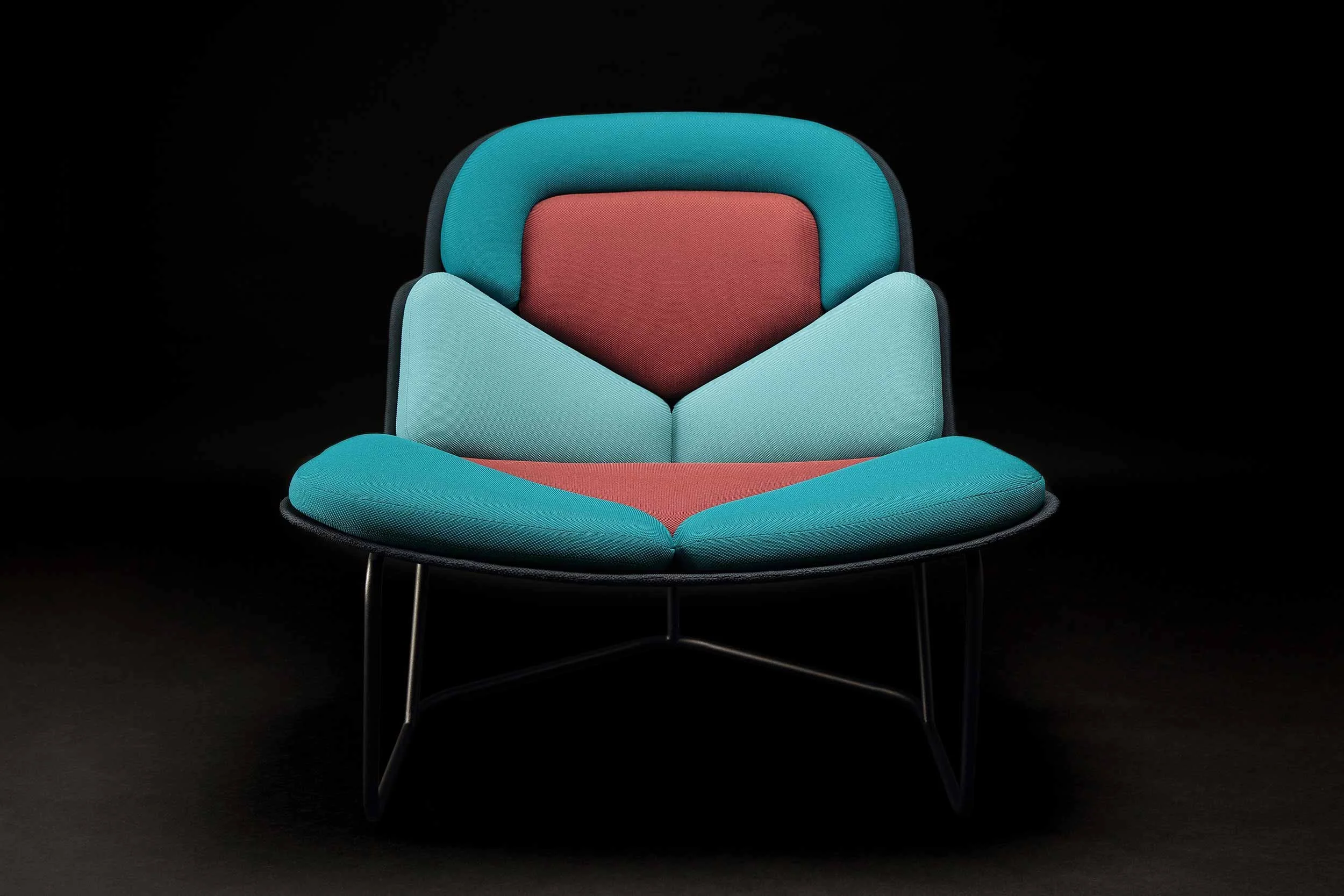 Front view of the lounge chair with mlti coloured pads