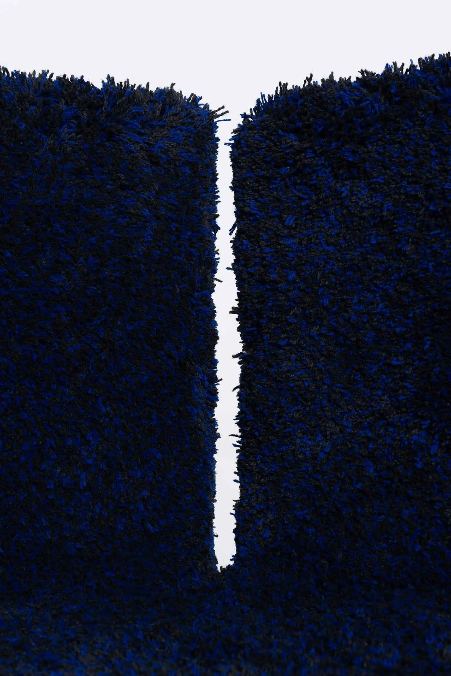 Detail of the rug backrest