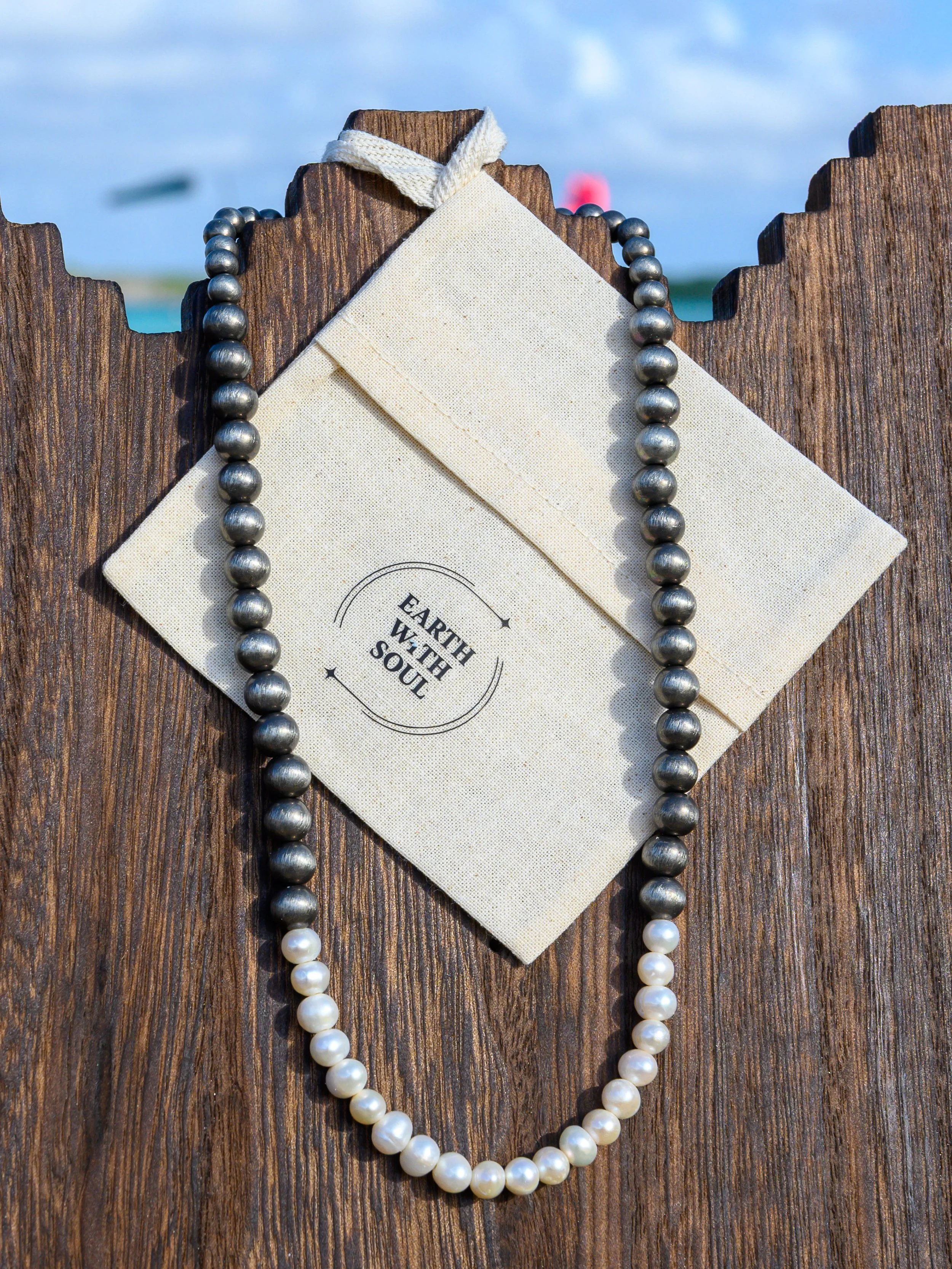 NR. 9 
Navajo Pearl*Fresh Water Pearl