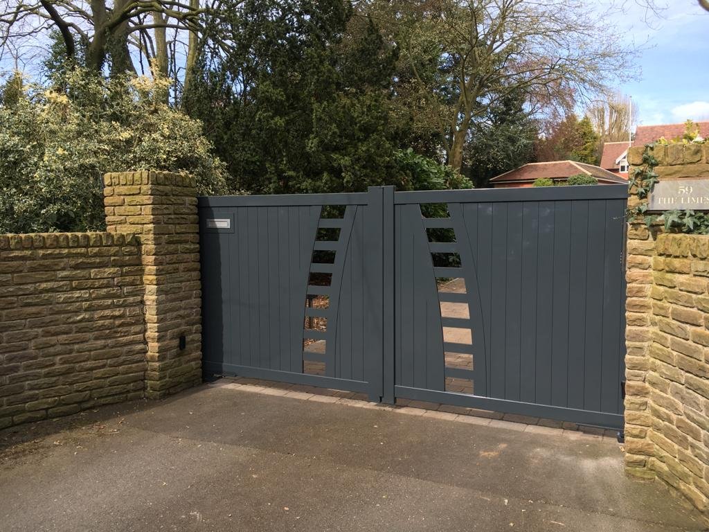 Bespoke electric driveway gates designed and manufactured by Gemfabs Nottingham