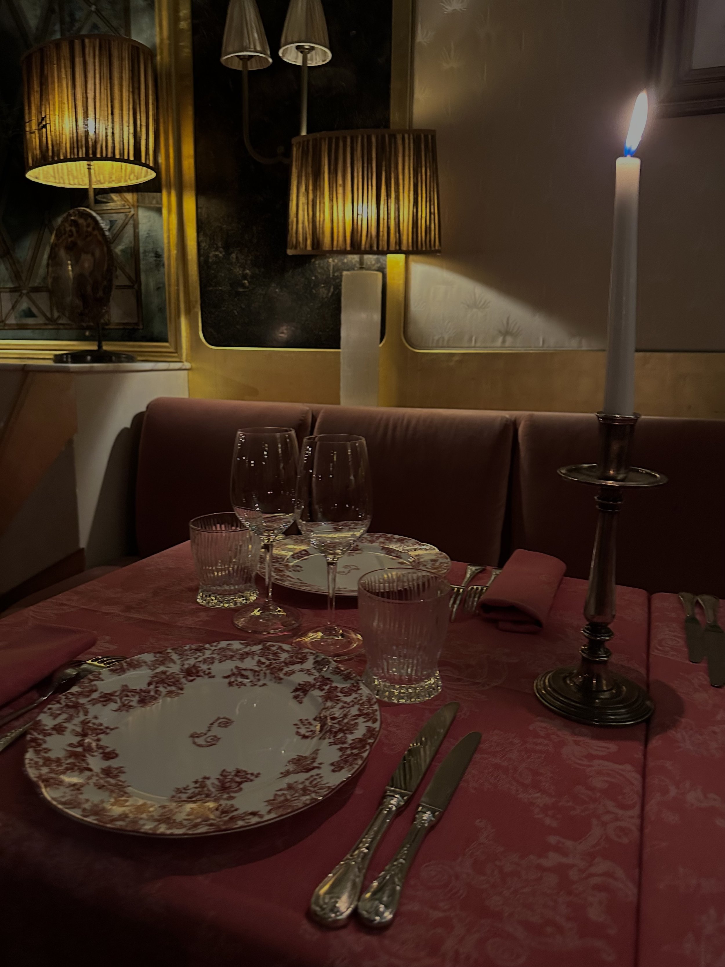 Candlelit dining room at Lapérouse restaurant Paris