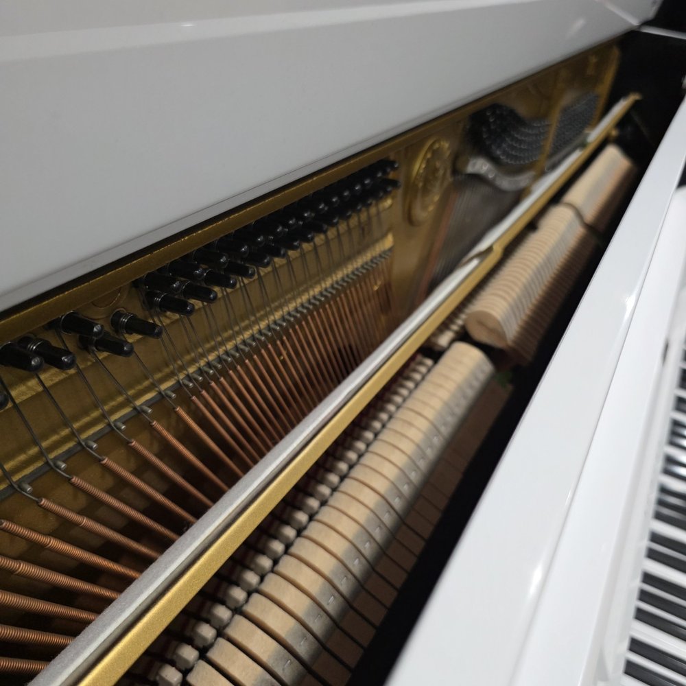 Yamaha U1 Upright Piano 48'' 6.jpg
