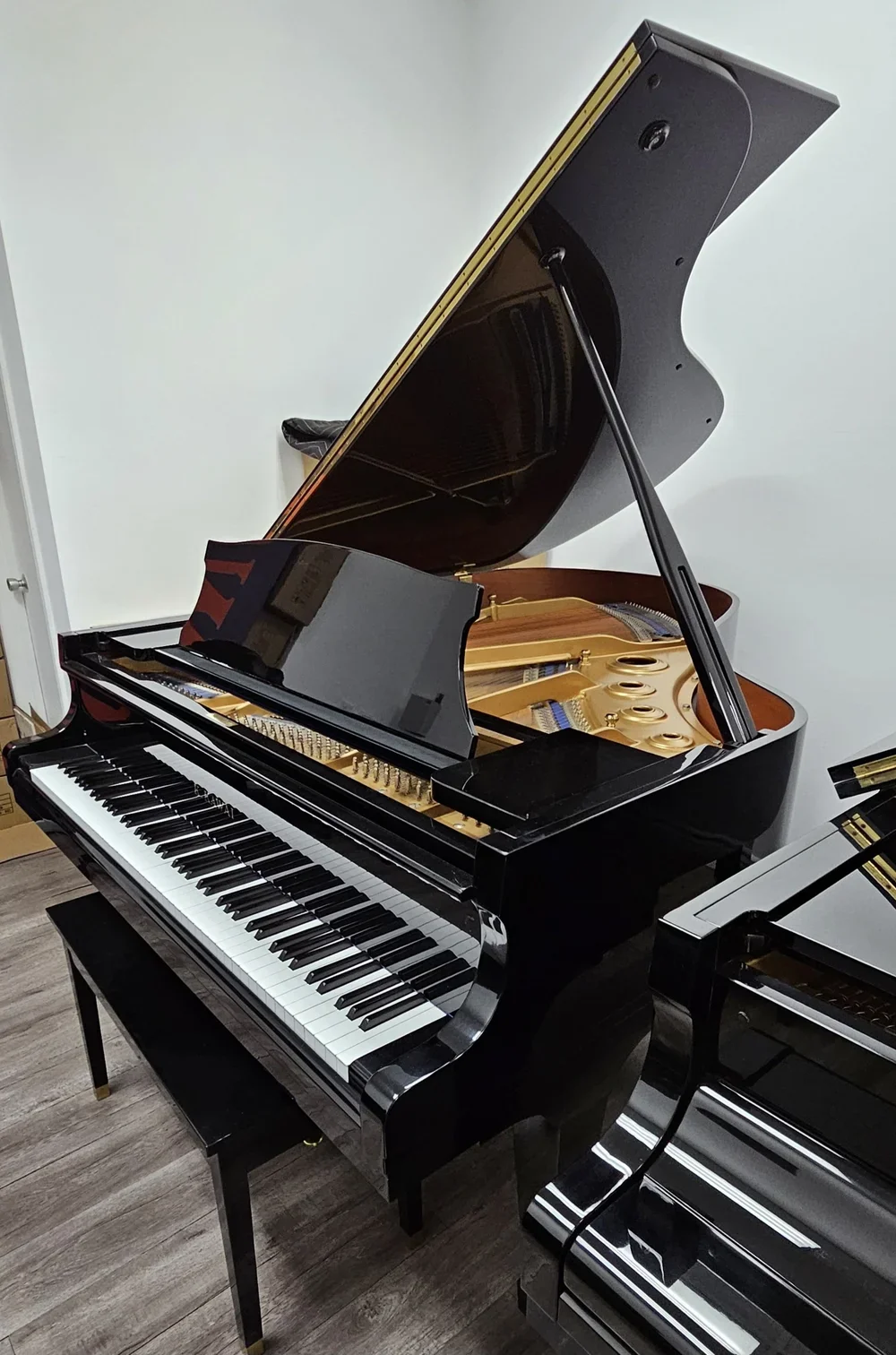 Kawai KG-3D Grand Piano.webp