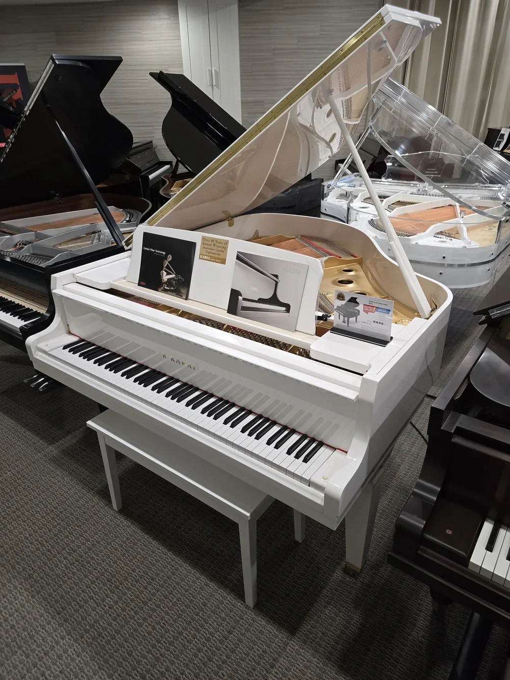 kawai-gl-30-snow-white.webp