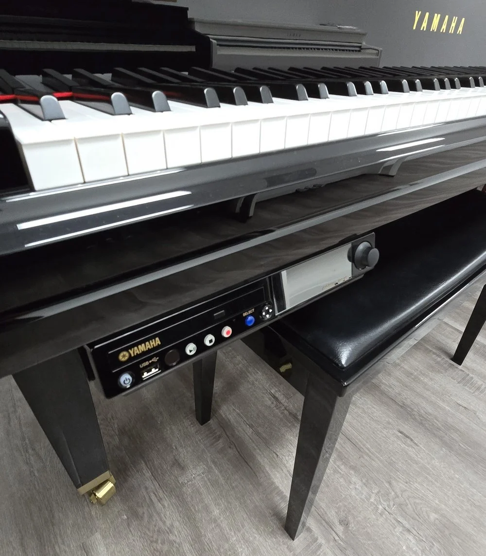 Yamaha GC-1 Disklavier Grand Piano 4.jpg