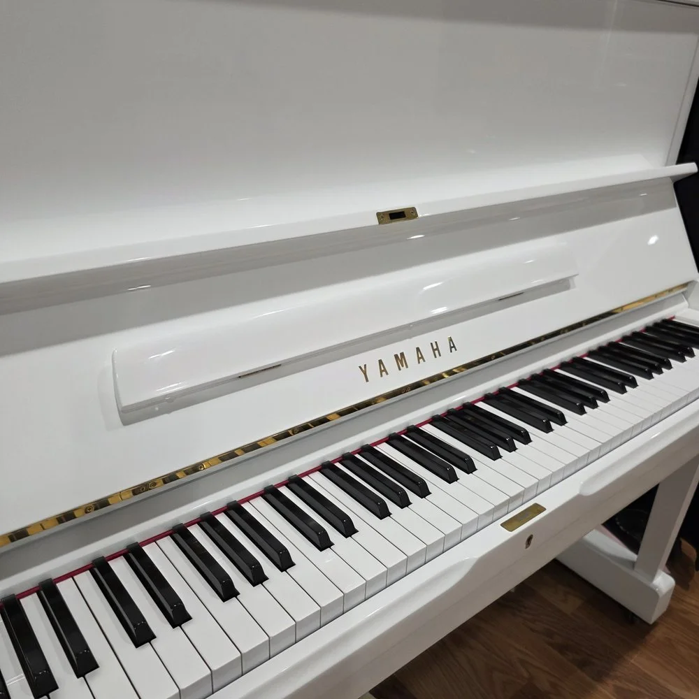 Yamaha U1 Upright Piano 48'' 5.jpg