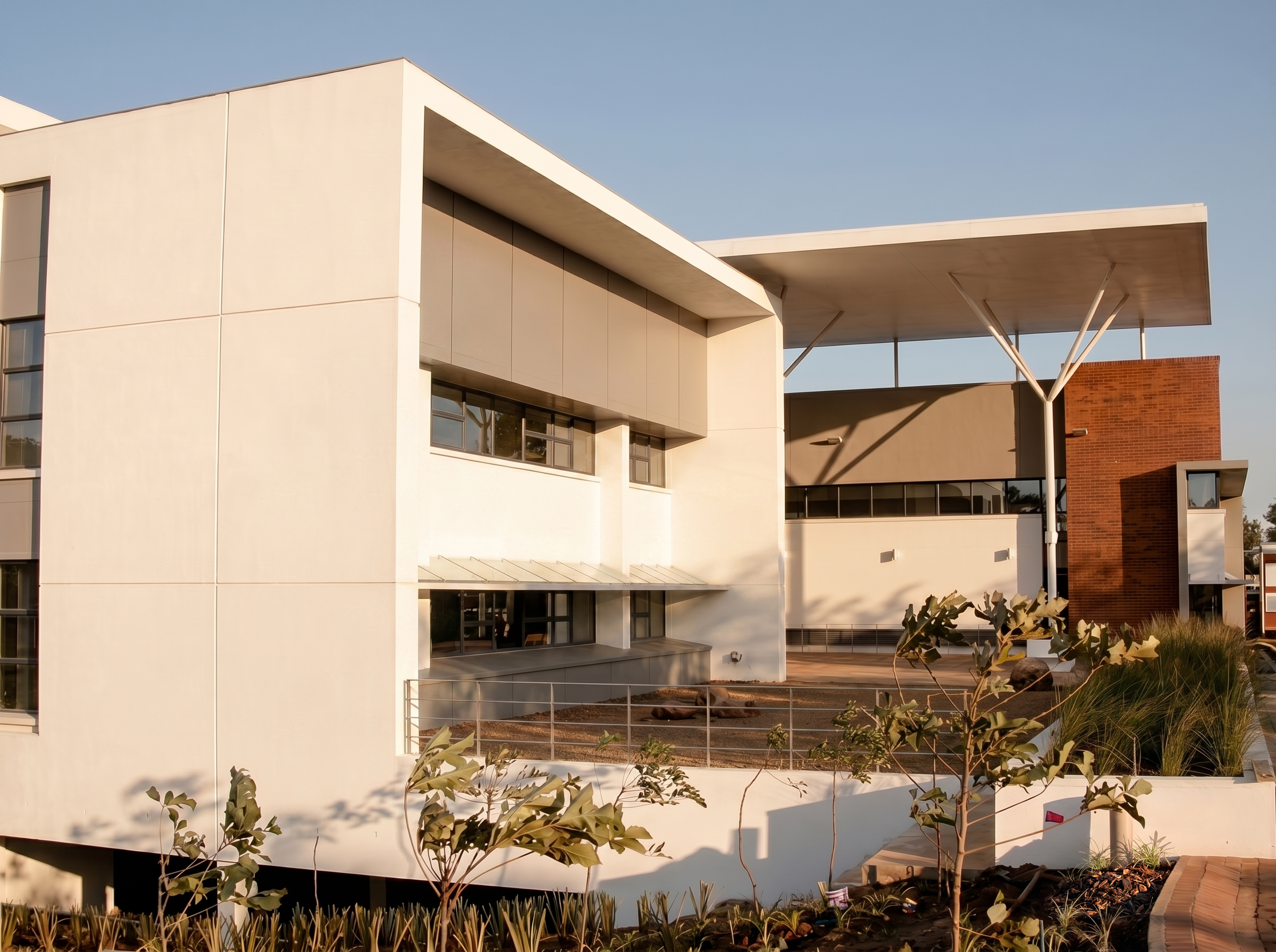 FIRST RAND LA LUCIA OFFICE ESTATE 4.png