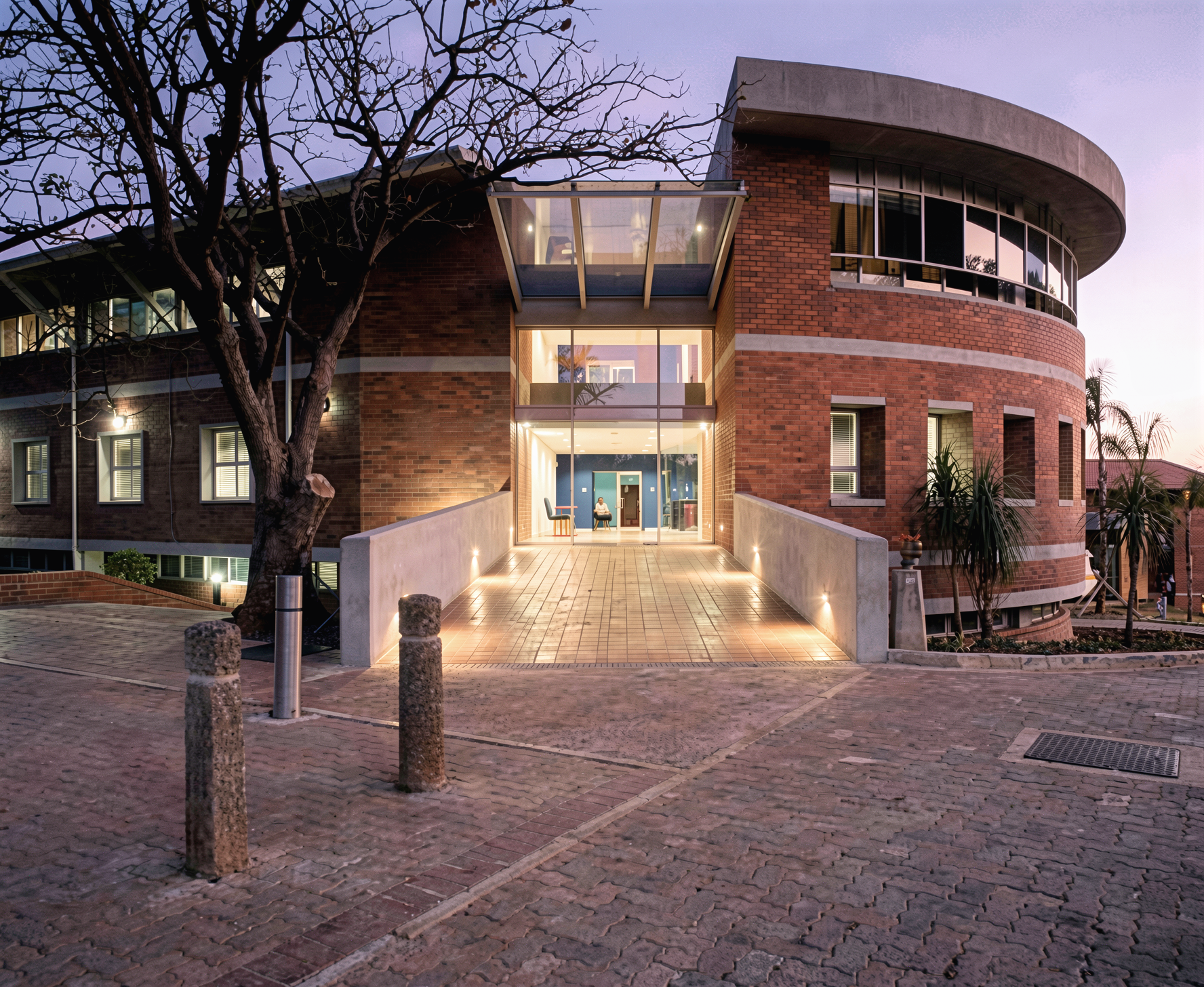 MANGOSUTHU UNIVERSITY ADMIN BLOCKS 3.png