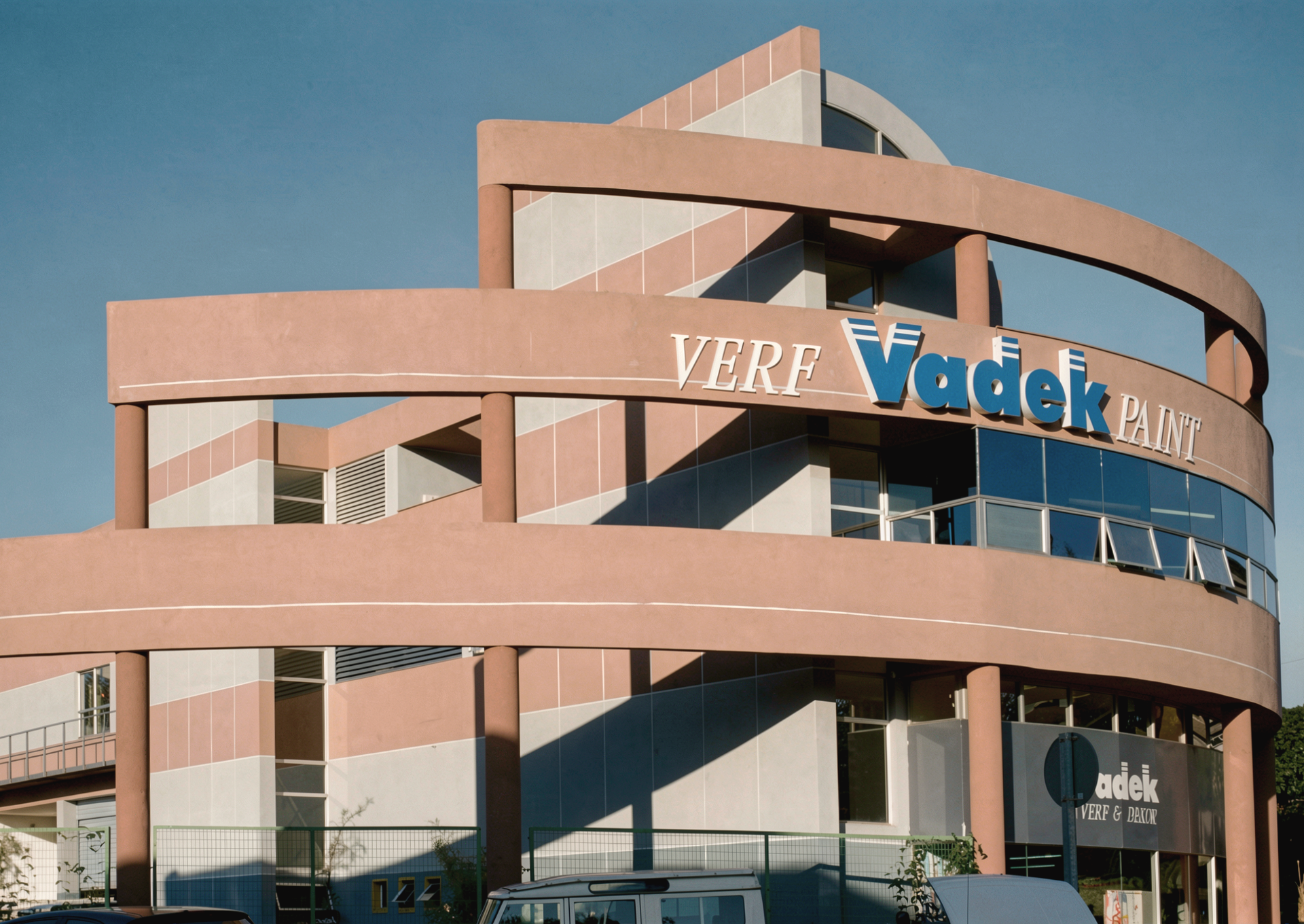 VADEK PAINTS 3.png