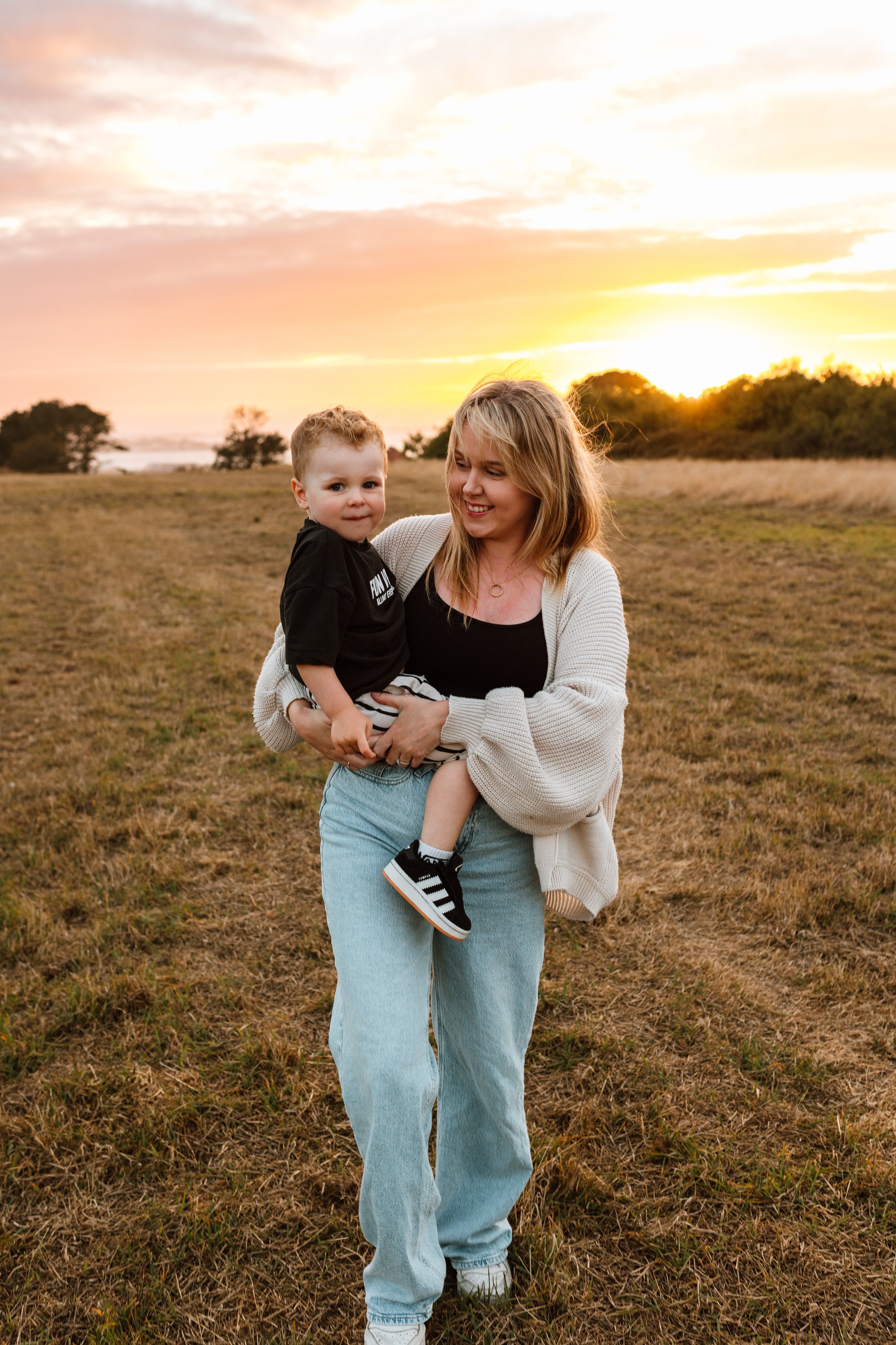 Sunset photo of Mum and Toddler having a Family Photography Session in Mississauga at Sunset