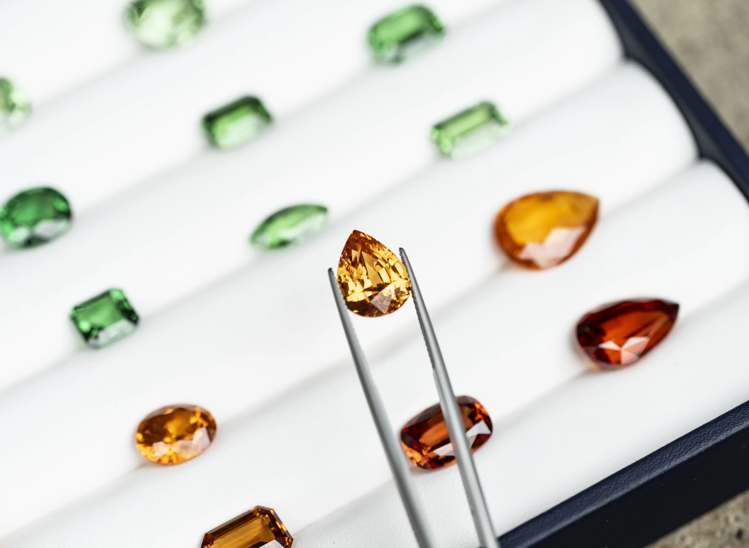 Michel_Abouchar_2_59962_garnet.jpg
