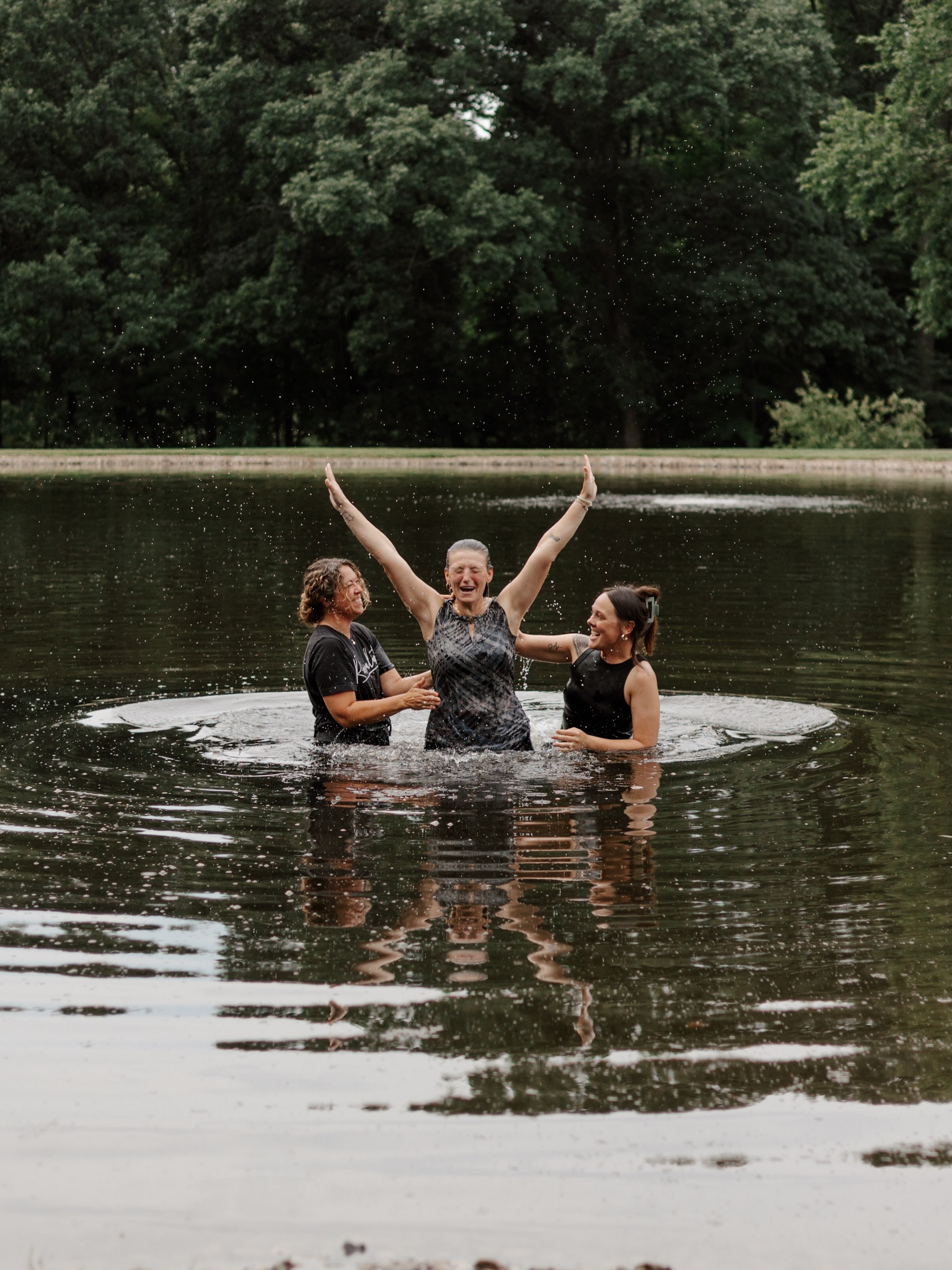 This is what #freedom looks like 🙌 
- freedom from the schemes of the enemy
- freedom from every chain 
- freedom TO walk in righteousness with God
- freedom TO live 

#baptism #ɢᴏᴅɪsɢᴏᴏᴅ