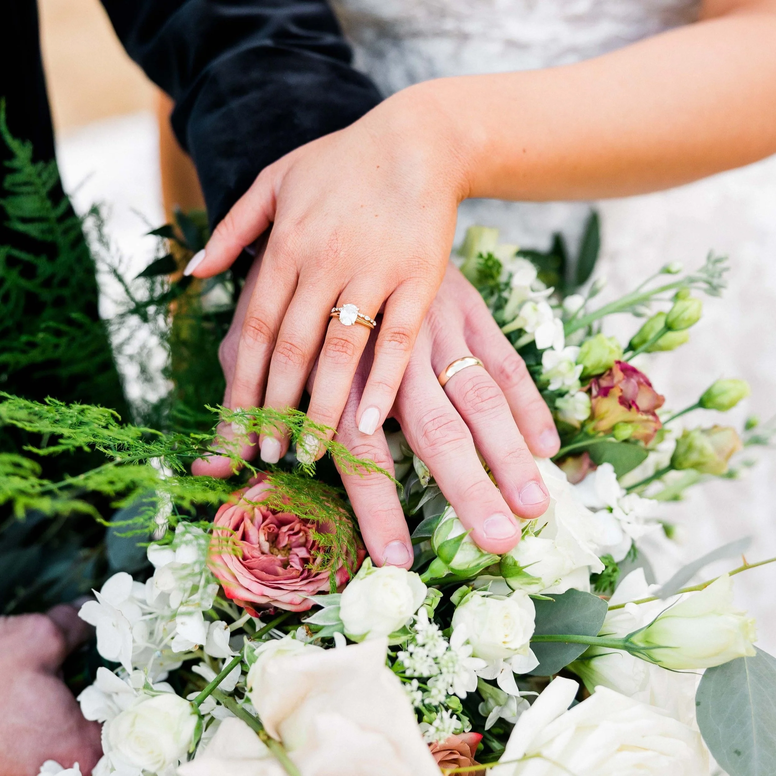 A Showstopping Winter Wedding