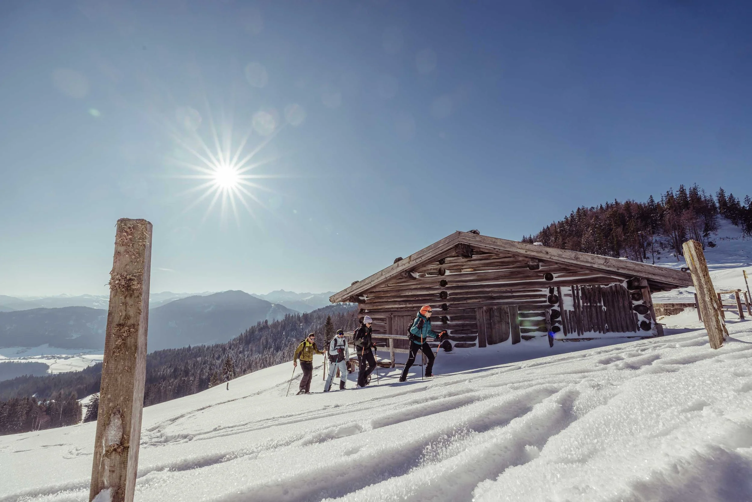 Schneeschuh-Brandenberg-Winter_2023_Alpbachtal-Tourismu_Fotot-shootandstyle-(41)_copy.jpg
