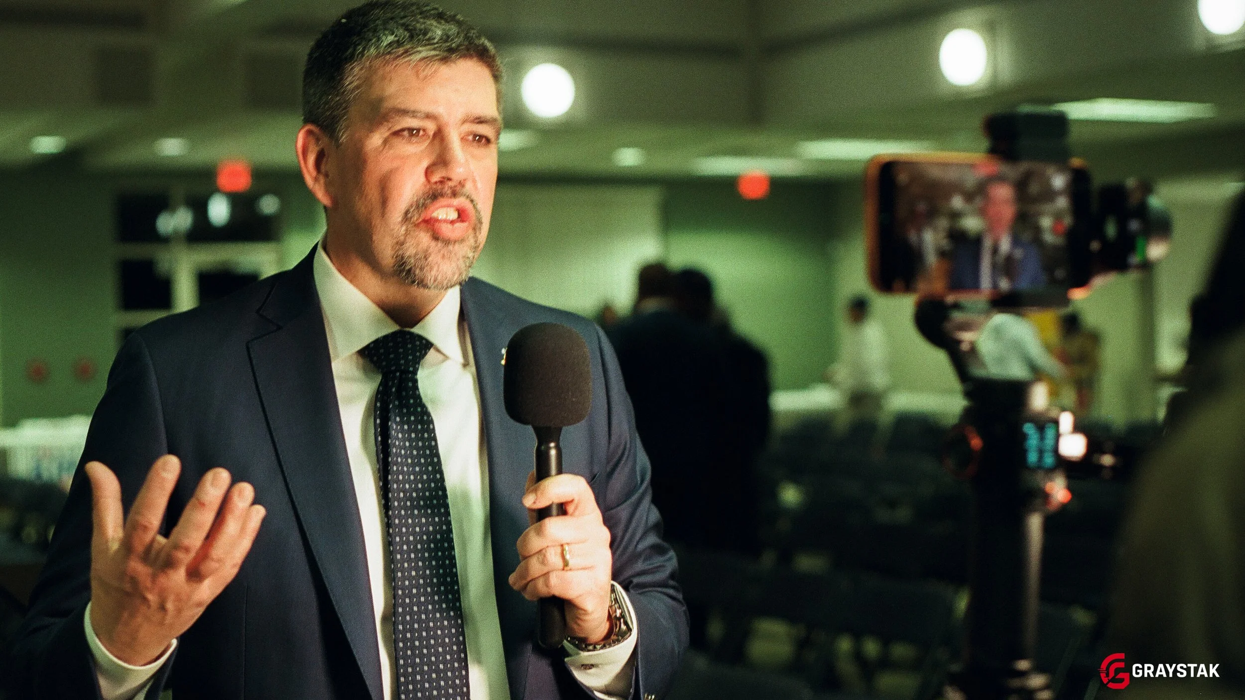 12-14-25 IL Campaign Event-7.jpg