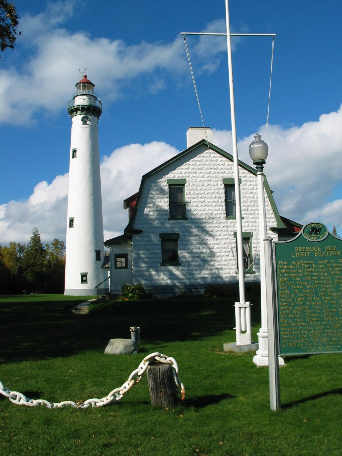 New Presque Isle Lighthouse 4.jpg