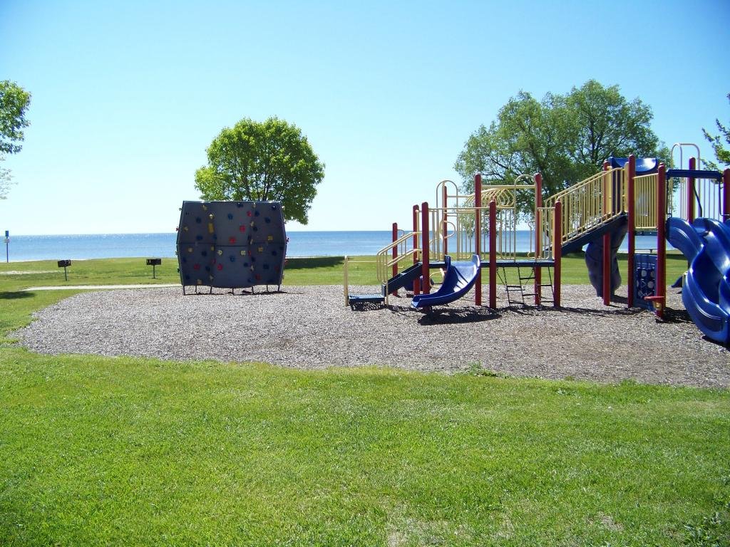 Starlite Beach 2.jpg
