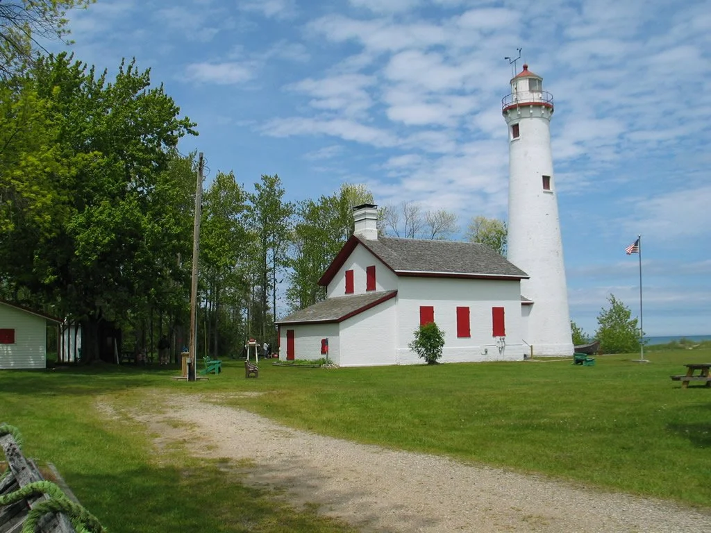 Sturgeon Point Lighthouse 5.jpg
