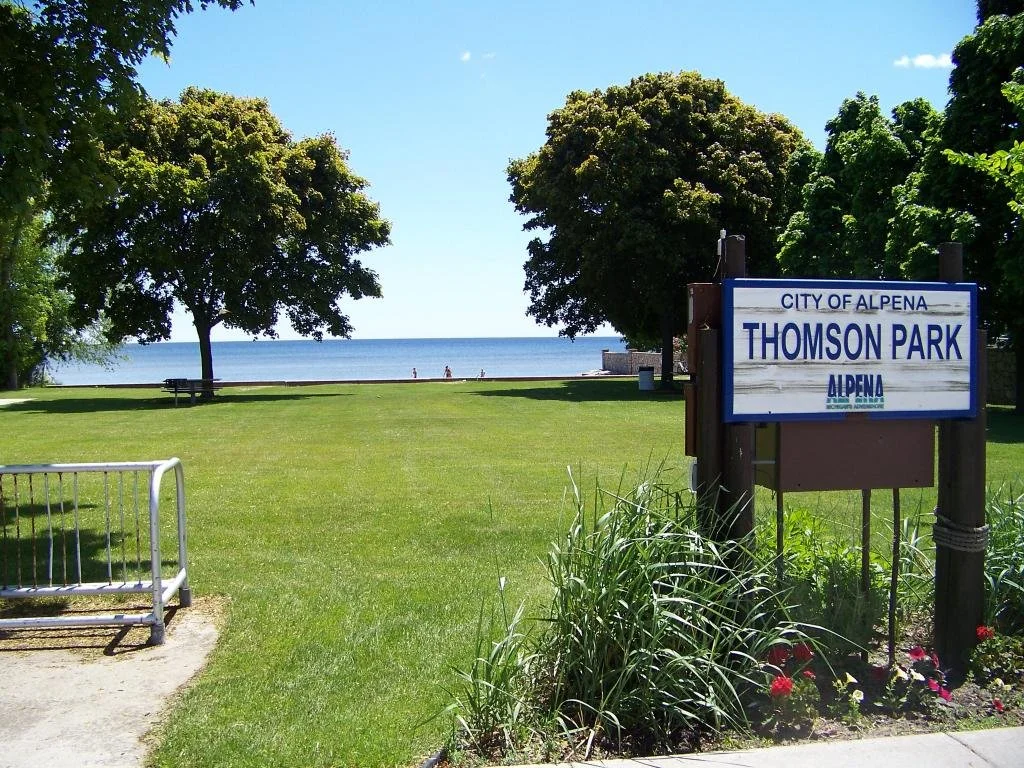 Thomson Park 1.jpg