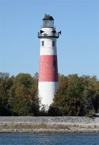 Middle Island Lighthouse 1.jpg