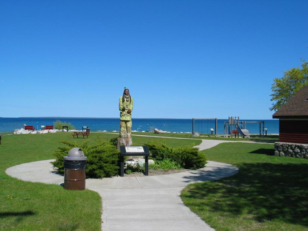 Mackinaw Historical Pathway 2.jpg