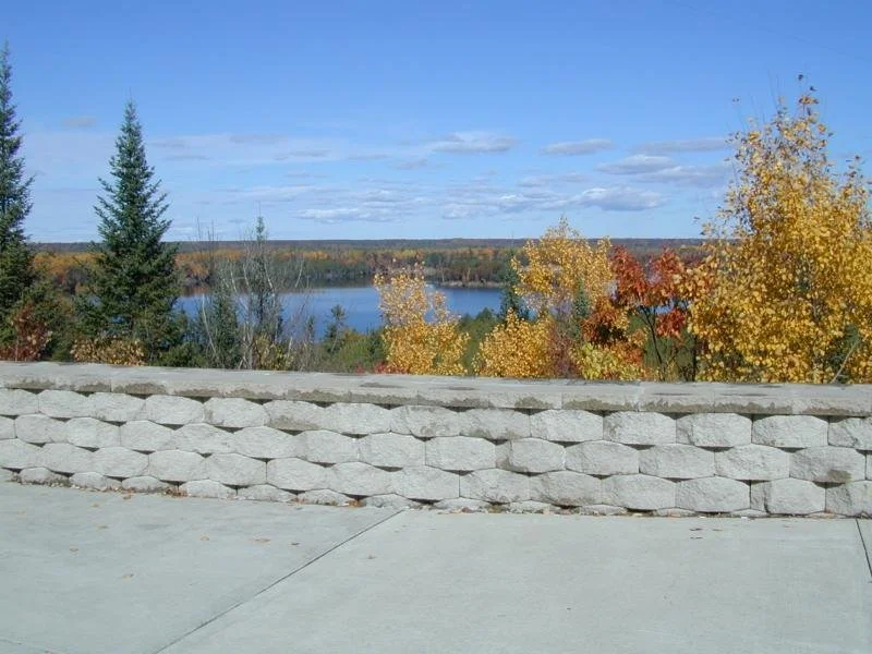 Canoer's Memorial & Eagle Overlook 1.jpg