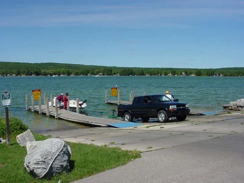 Hubbard Lake East Bay Access Site