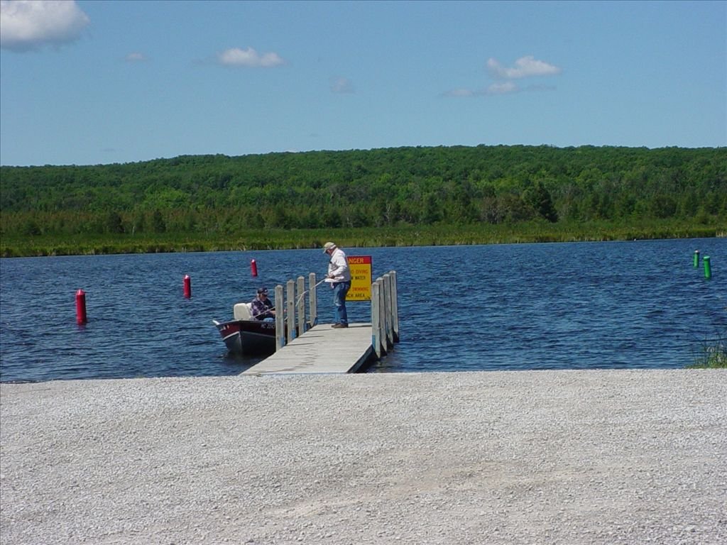 Hubbard Lake South Bay Access Site