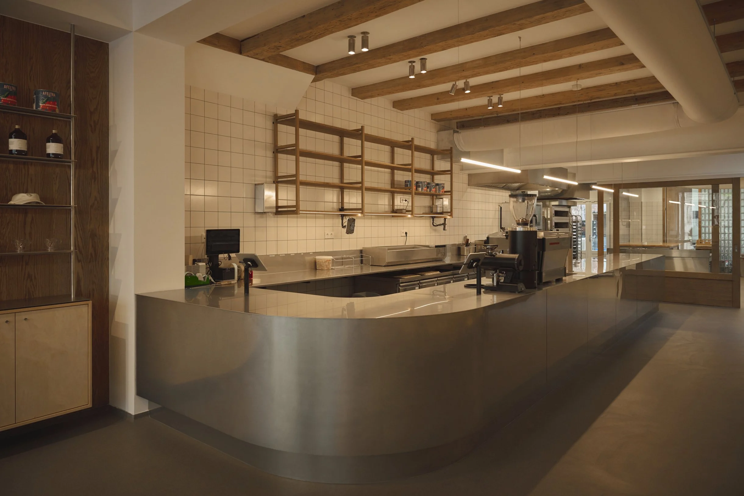 Popolo, Sandwich shop