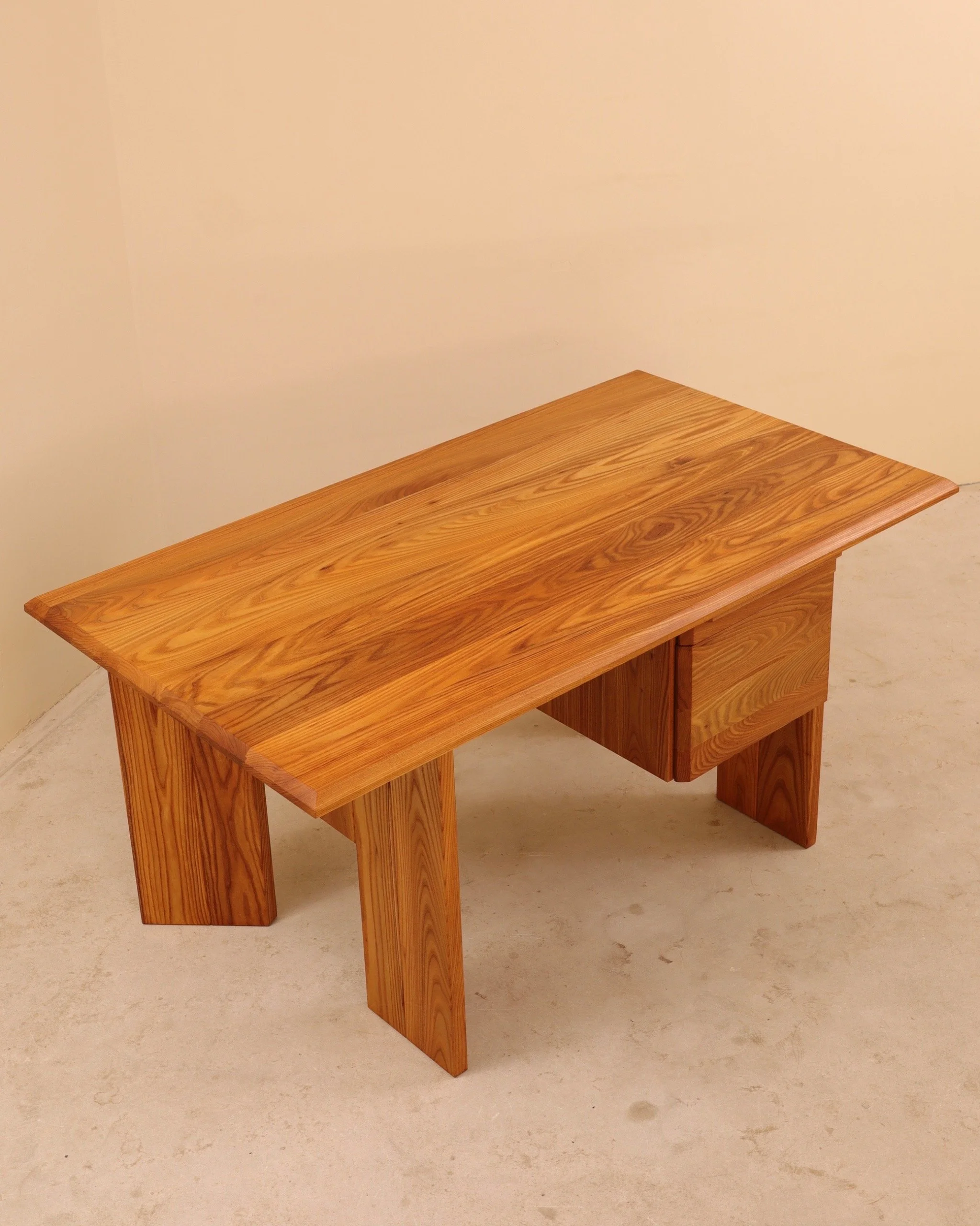 bureau orme massif maison regain