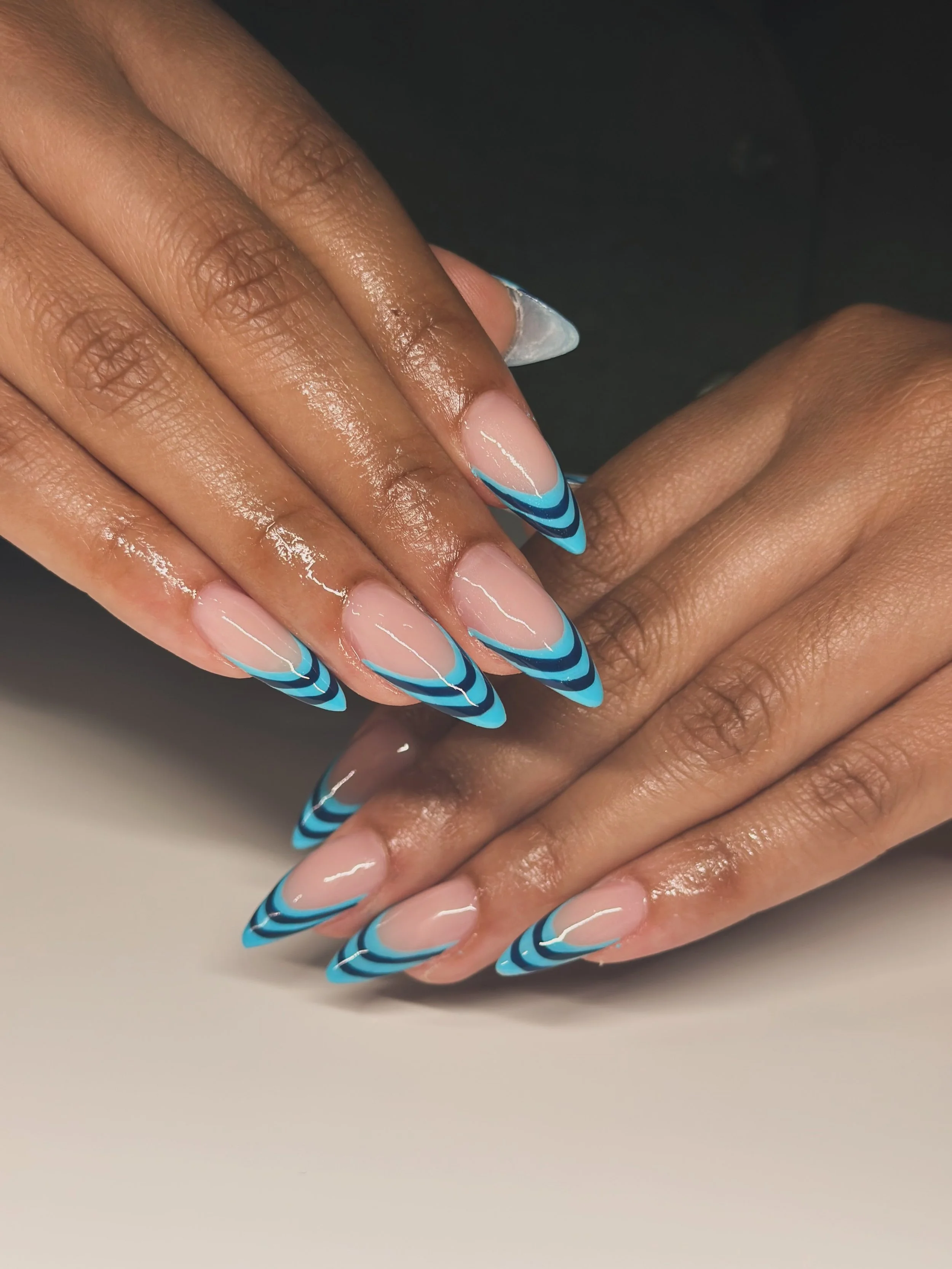 Don&rsquo;t let the jewelry fool you, I still keep your nails right 💅🏾🤍

A few sets I&rsquo;ve created lately ✨ and if you&rsquo;re an acrylic girl, this is your sign to make the switch.

Here&rsquo;s why my clients are loving the change 👇
💅🏾 P