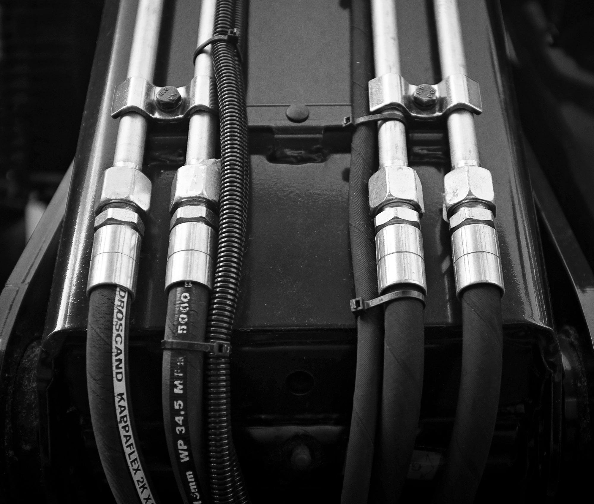 Pneumatic Symmetry