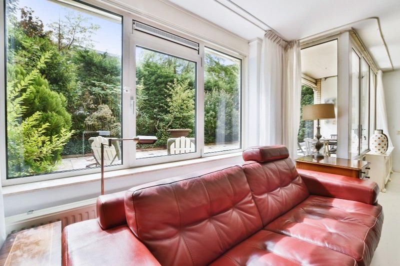 What Makes Vinyl Windows Perfect for Window Replacement?
