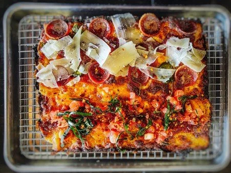 R Town Pizza