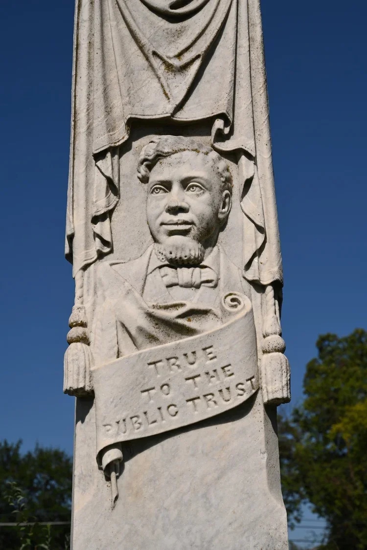 Grave of James Lynch, Greenwood Cemetery, Jackson, Mississippi. Credit: Isabella Suell, Mississippi Department of Archives and History.