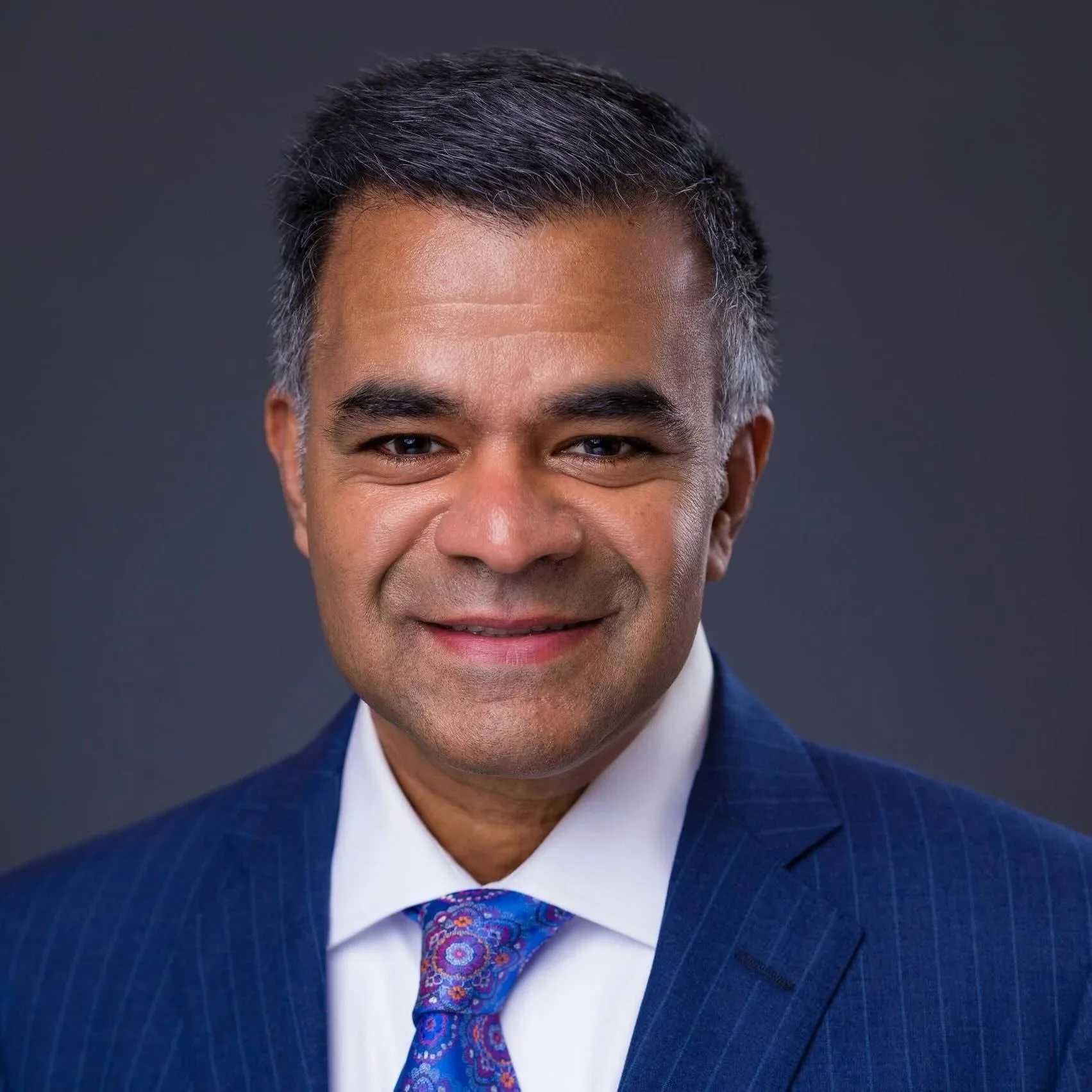 Ravi Raju headshot