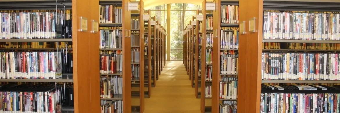 Bookshelves inside the Quisenberry Library