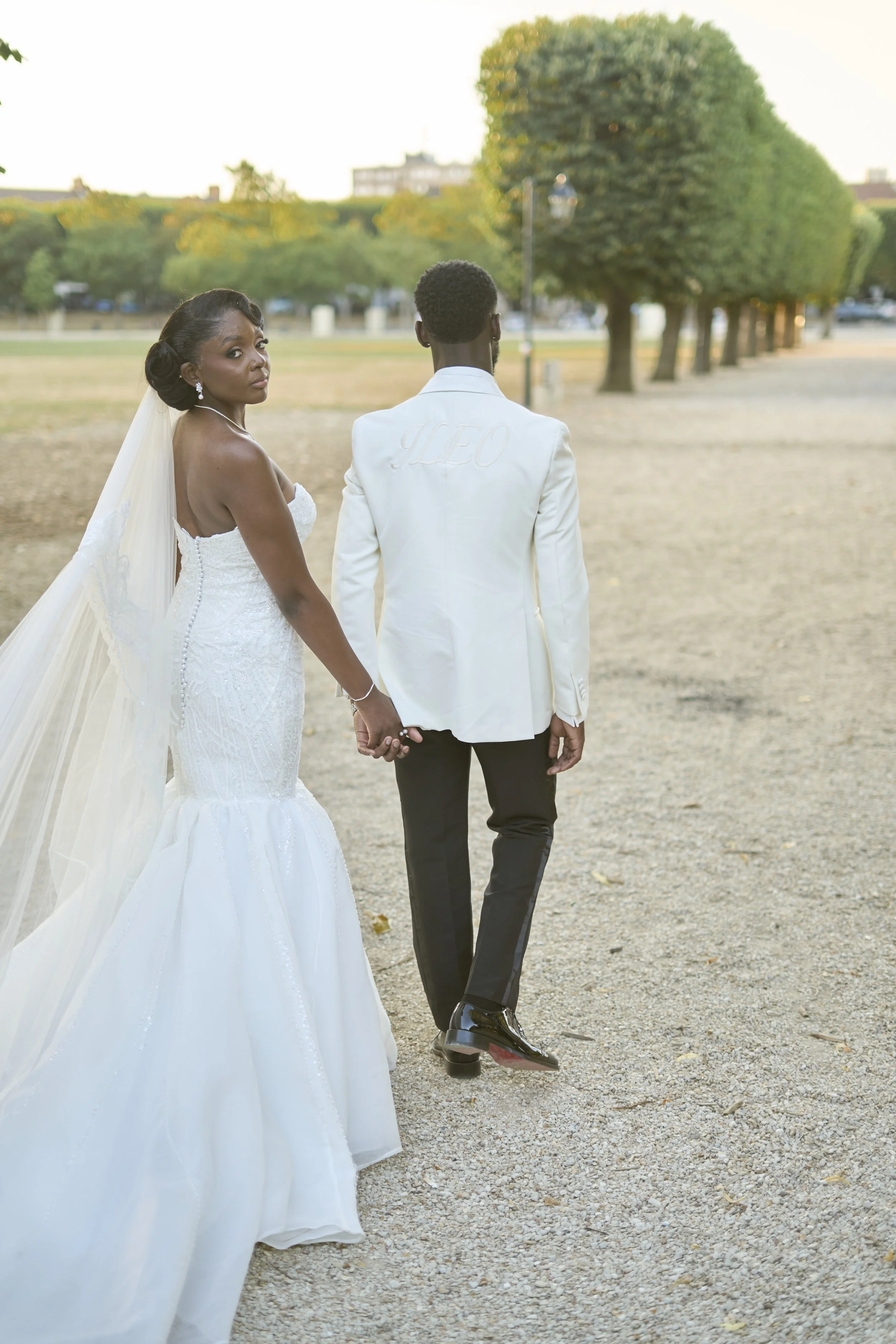 ELIANE & LARSON 219.jpg