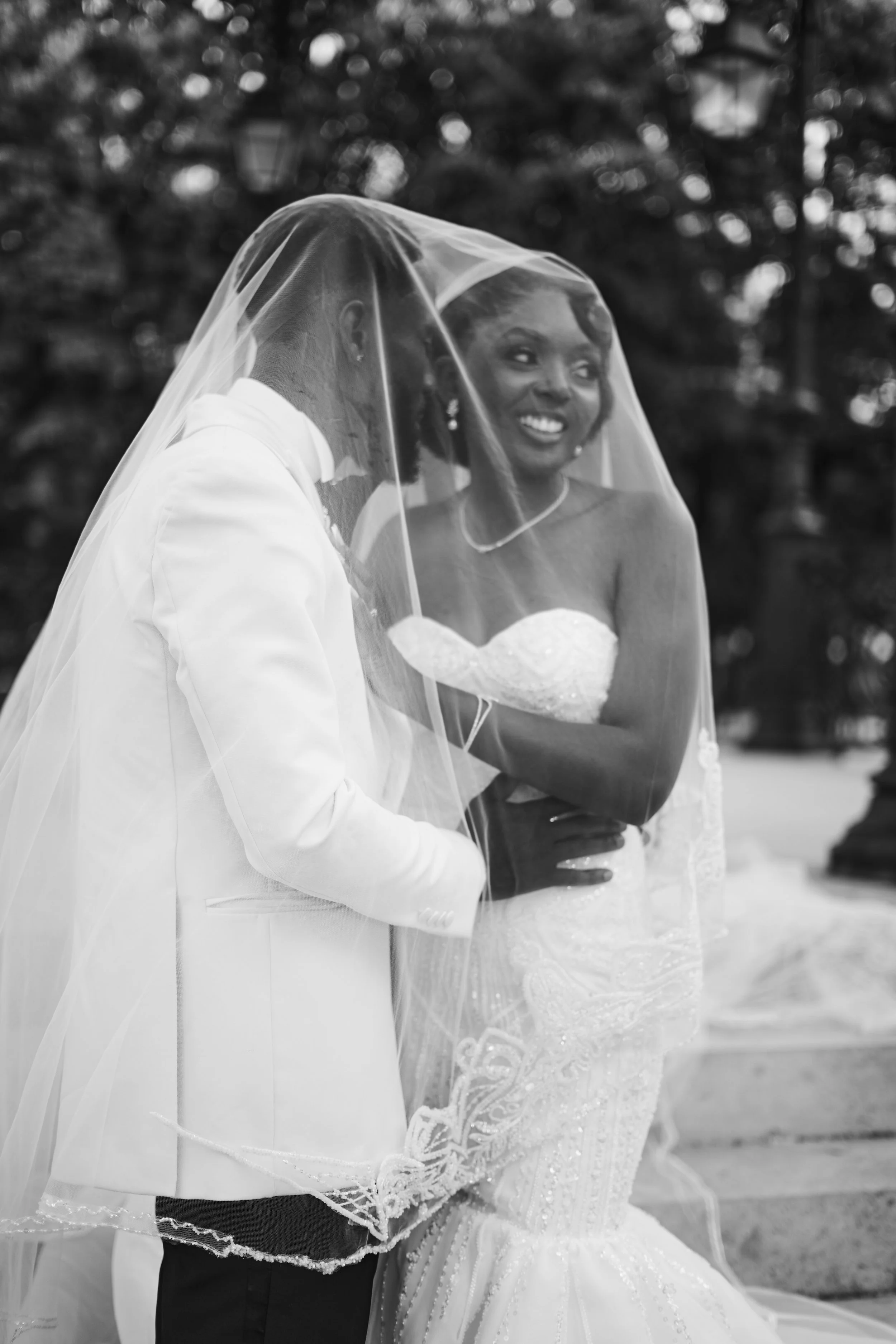ELIANE & LARSON 211.jpg