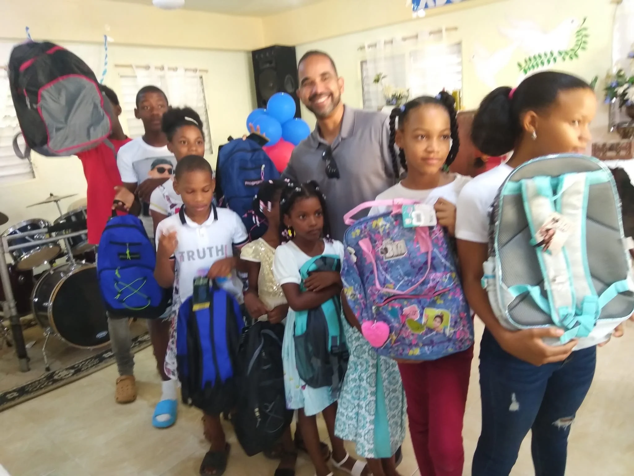 Equipping Students: Bookbag Giveaway