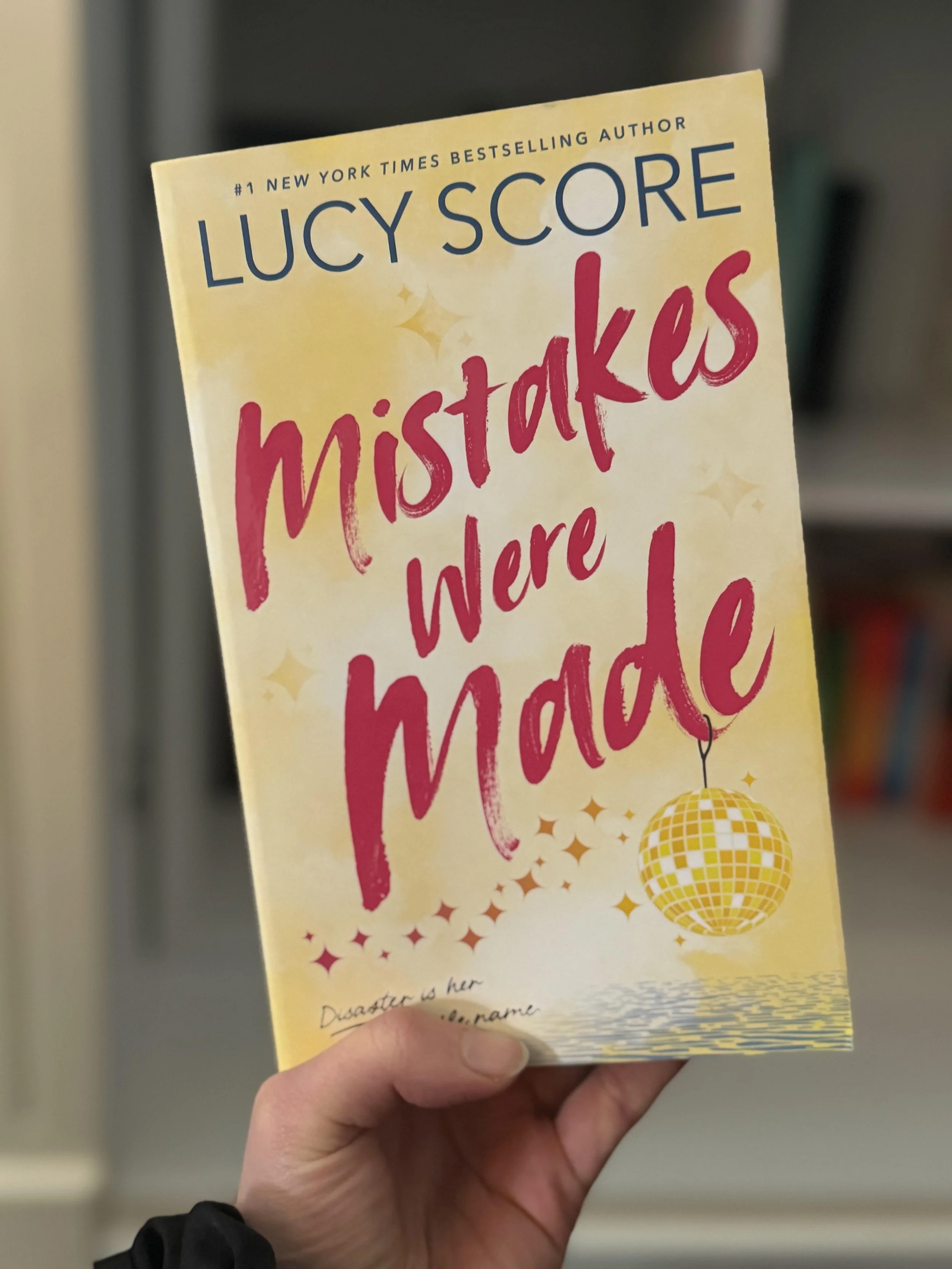 Book review: “Mistakes Were Made” by Lucy Score
