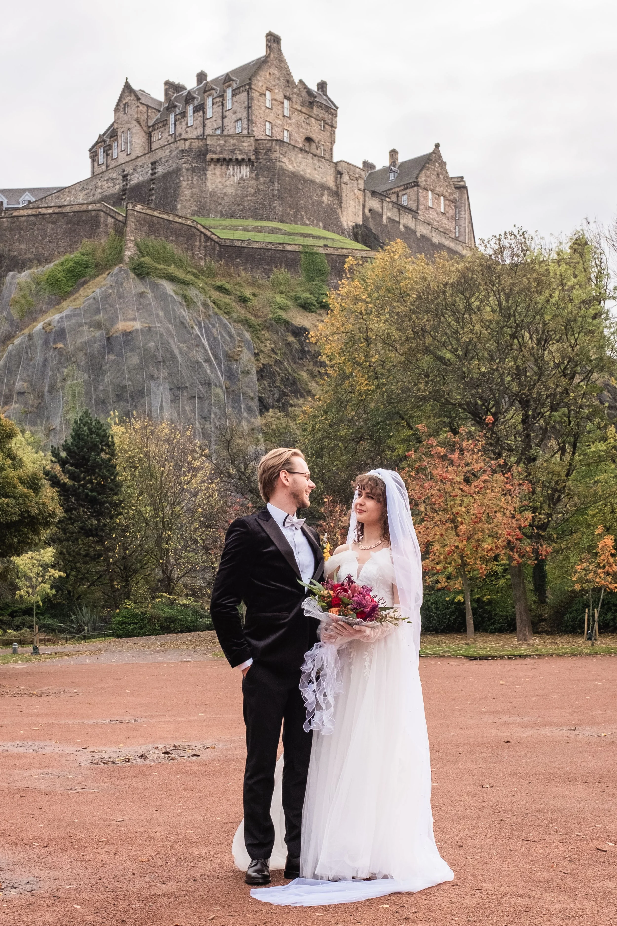 Charlie Black Wedding Photography - Wide architecture view of Edinburgh Castle wedding venue