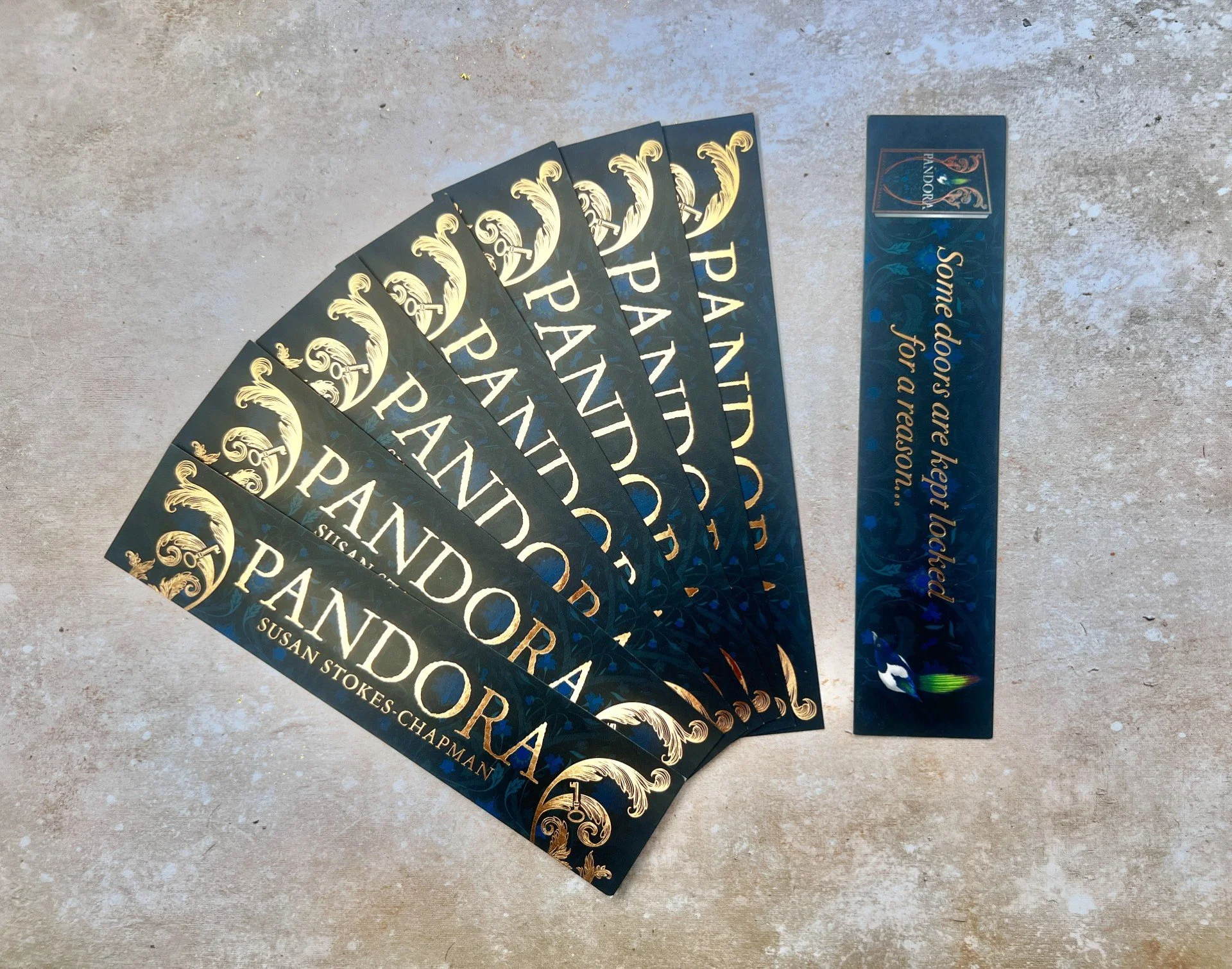PANDORA – Bookmark