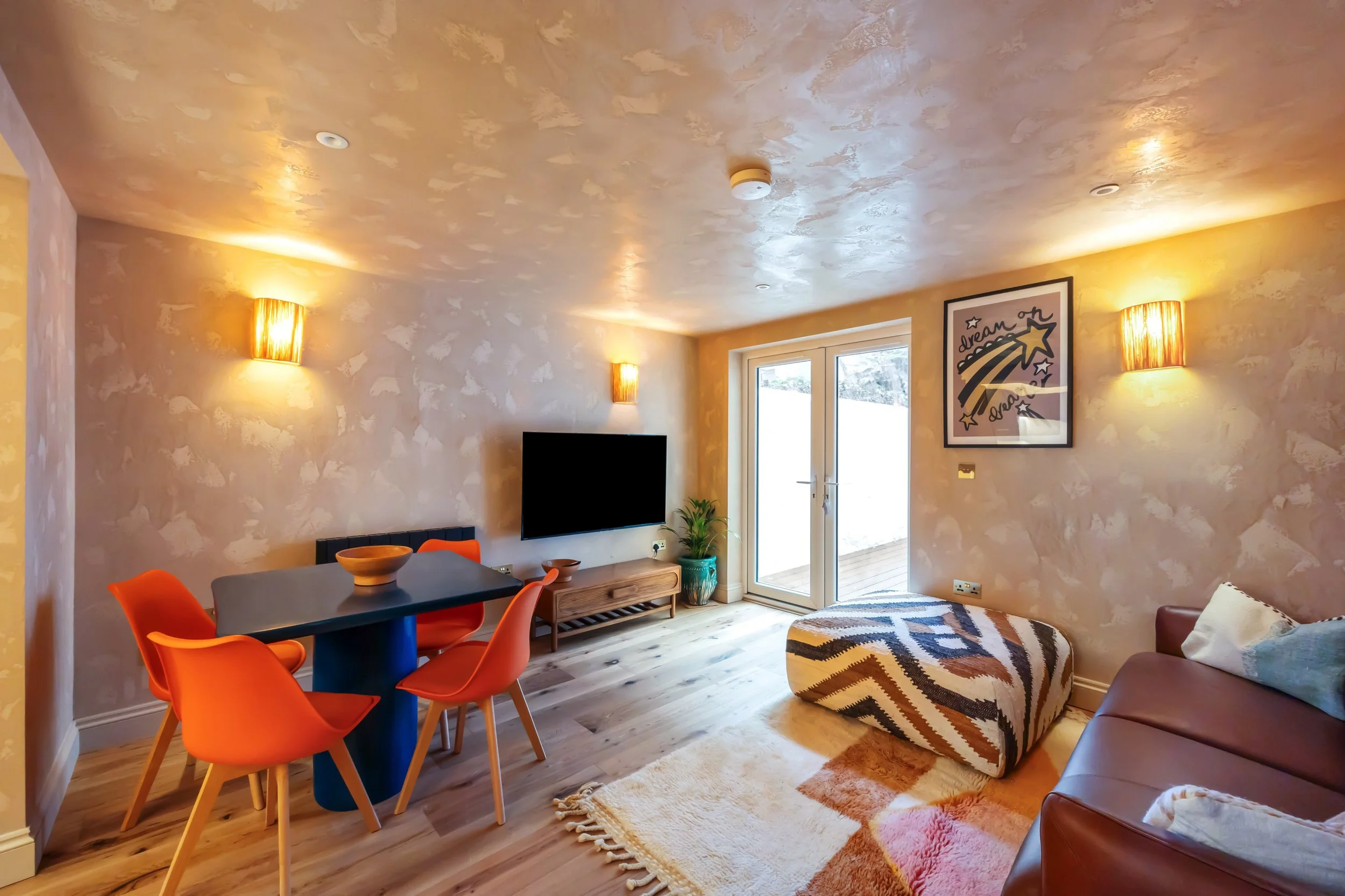 Lower Ground Floor Flat-003 copy.jpg
