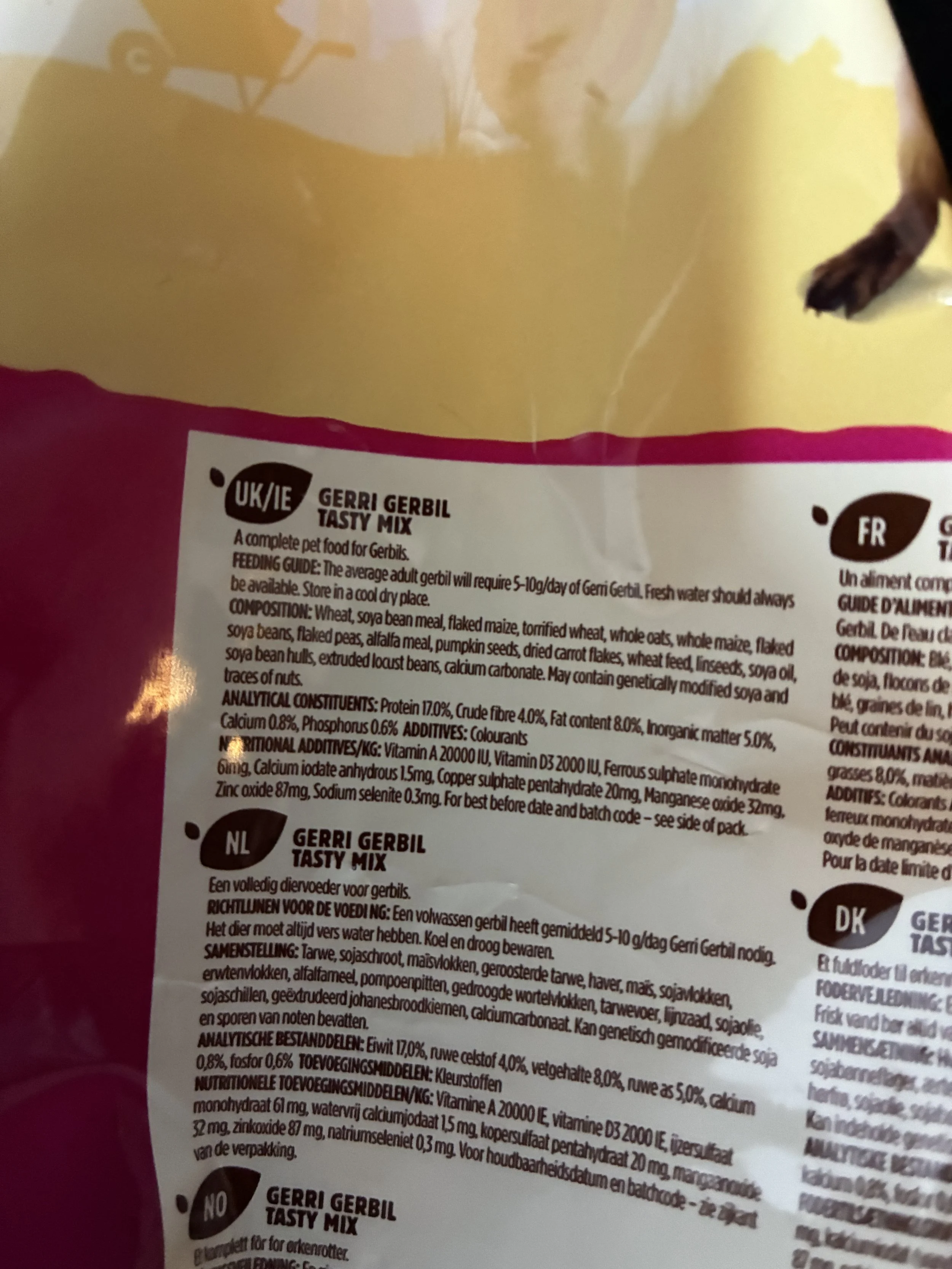Close-up of Tiny Friends Farm Gerri Gerbil Tasty Mix highlighting complete balanced nutrition, no added sugar, natural foraging behaviour and essential vitamins and minerals.